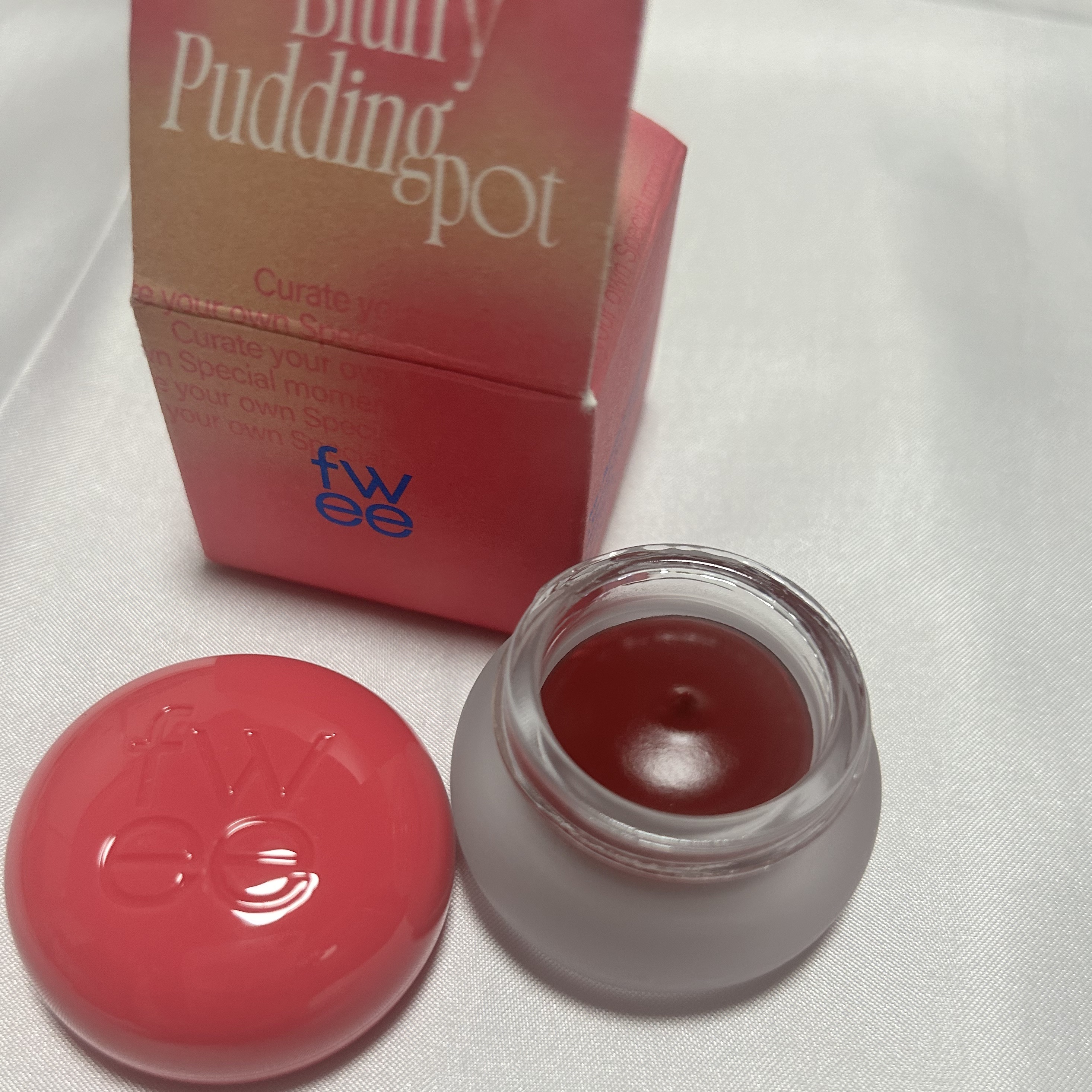 リップアンドチーク ブラーリープリンポット/fwee/口紅を使ったクチコミ（2枚目）