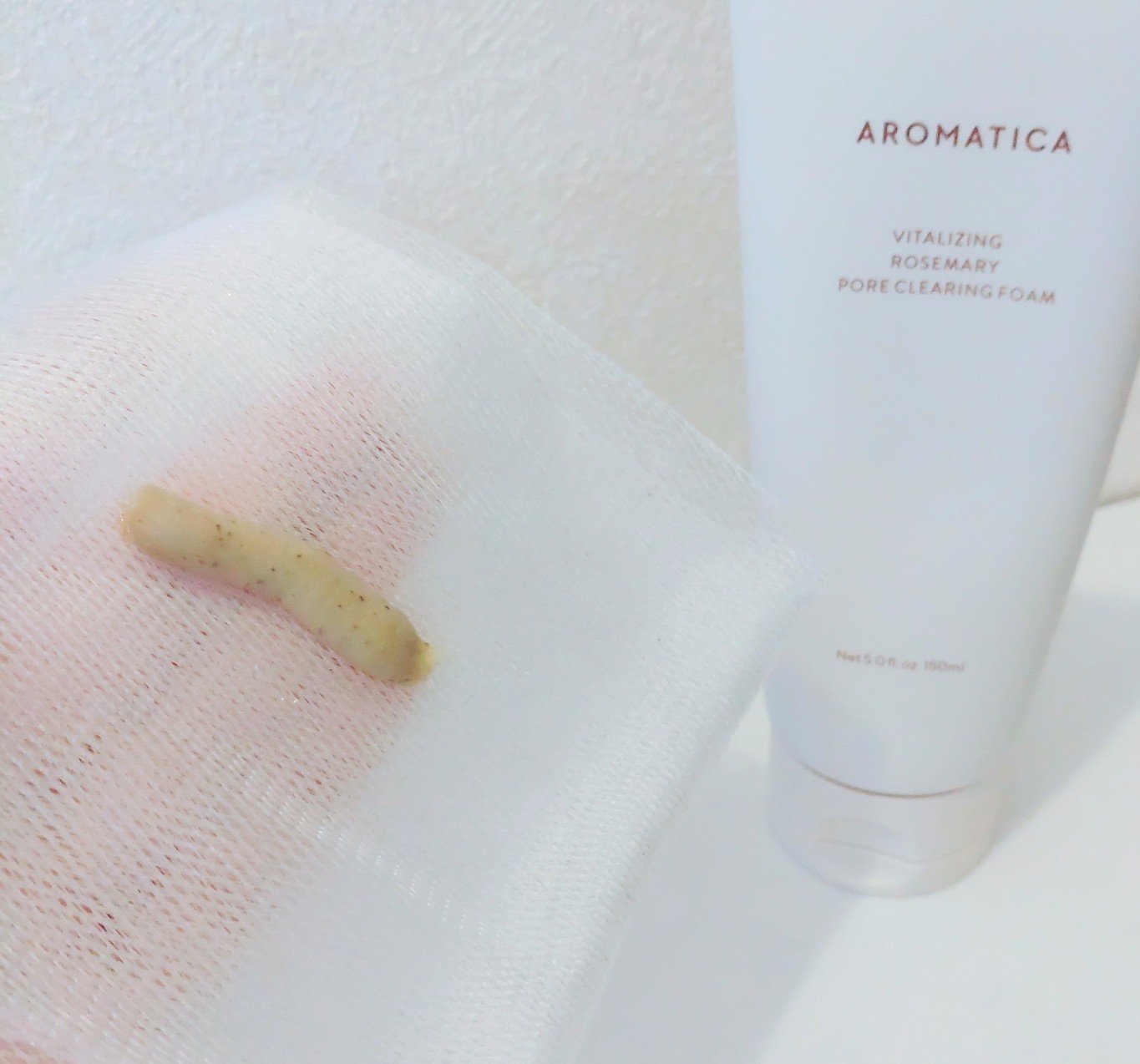 バイタライジング　ローズマリーポアクレンジングフォーム/AROMATICA/洗顔フォームを使ったクチコミ（2枚目）