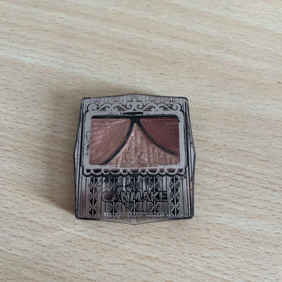 ジューシーピュアアイズ/キャンメイク/アイシャドウパレットを使ったクチコミ（1枚目）