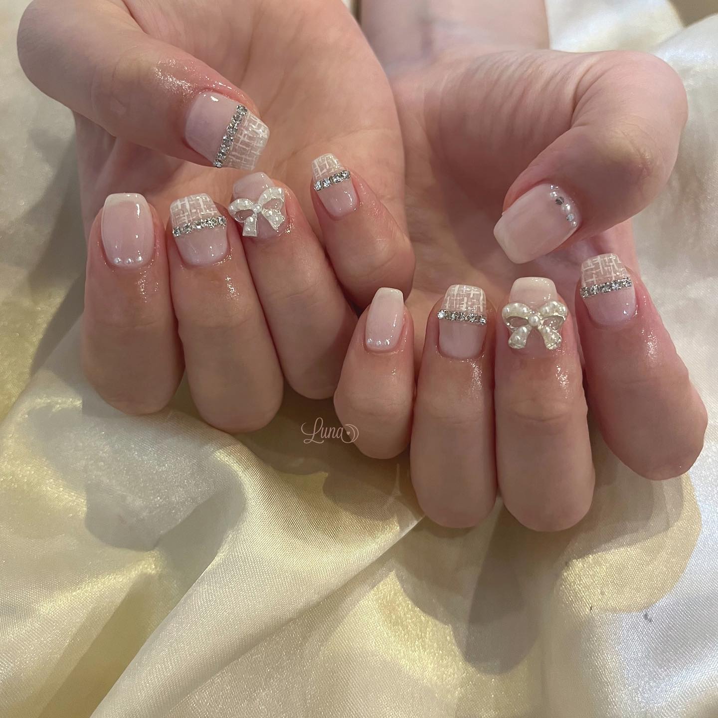 #ジェルネイル,#ワンカラーネイル,#ニュアンスネイル,#うるうるネイル,#ちゅるんネイル,#シンプルネイル,#パーツネイル,#透け感ネイル,#クリアネイル,#ぷっくりネイル,#ちぐはぐネイル,#韓国ネイル,#チークネイル,#うるつやネイル,#フレンチガーリーネイル,#ピンクネイル,#ツイードネイル,#フレンチネイルのネイルデザイン