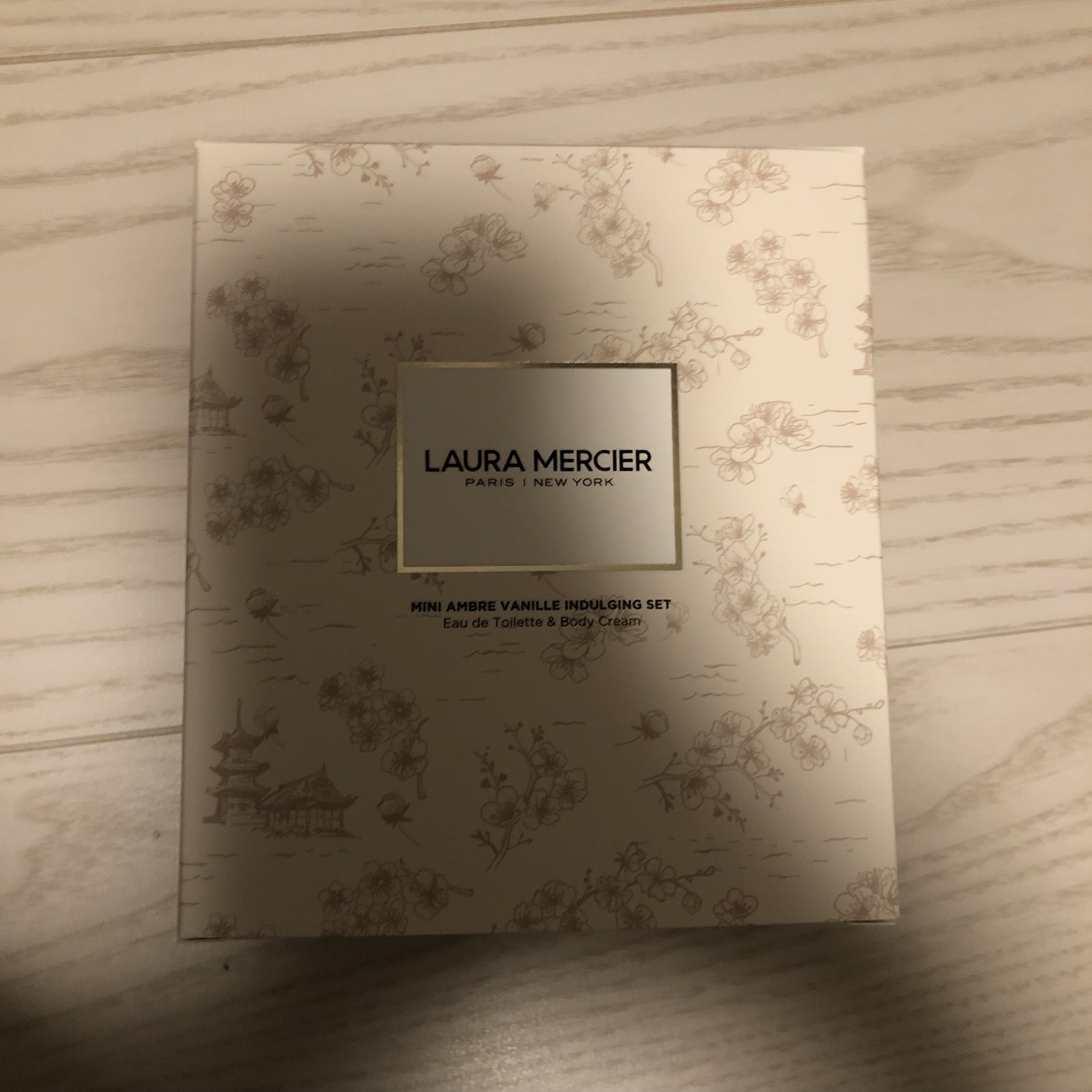 オードトワレ N アンバーバニラ/ローラ メルシエ/香水(レディース)を使ったクチコミ（2枚目）