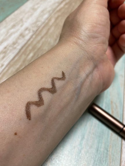 スキルレスライナー/LUMIURGLAS/リキッドアイライナーを使ったクチコミ(4枚目)