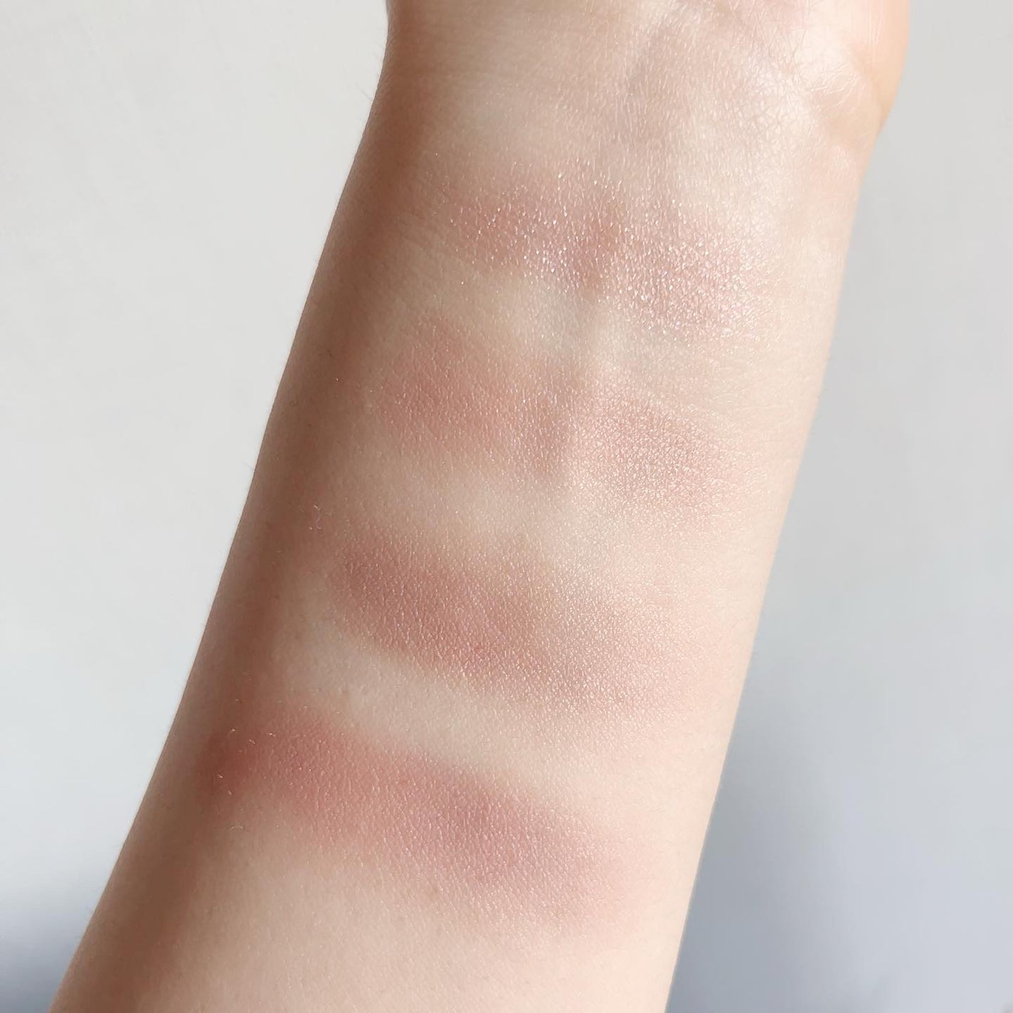 megu on LIPS 「#コスメ購入品キャンメイクの#シルキースフレアイズの#リマグレ..」(4枚目)