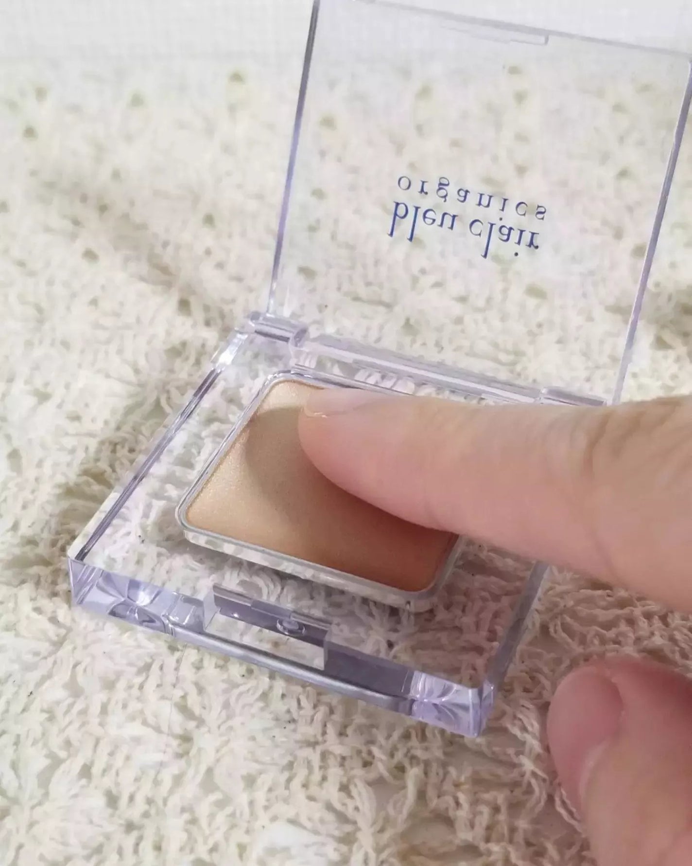 オーガニックアイカラークリーム/ブルークレール/ジェル・クリームアイシャドウを使ったクチコミ(4枚目)