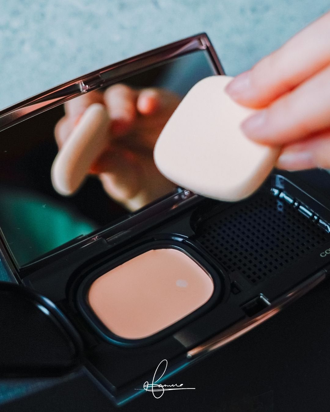 フローレス フィット/COVERMARK/クリーム・エマルジョンファンデーションを使ったクチコミ(3枚目)