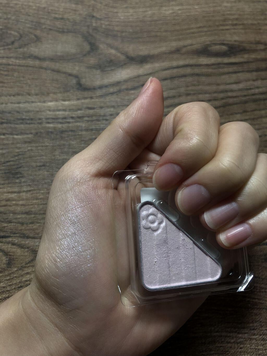 アイオープナー/MARY QUANT/単色アイシャドウを使ったクチコミ（2枚目）