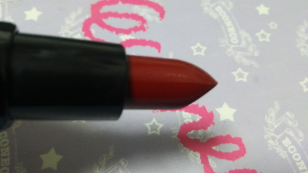 L.A.COLORS モイスチャークリーム リップスティックのクチコミ「LAColors　クリームリップスティック。こちら、390マートで購入。
定価は804円。ちょ.....」（2枚目）