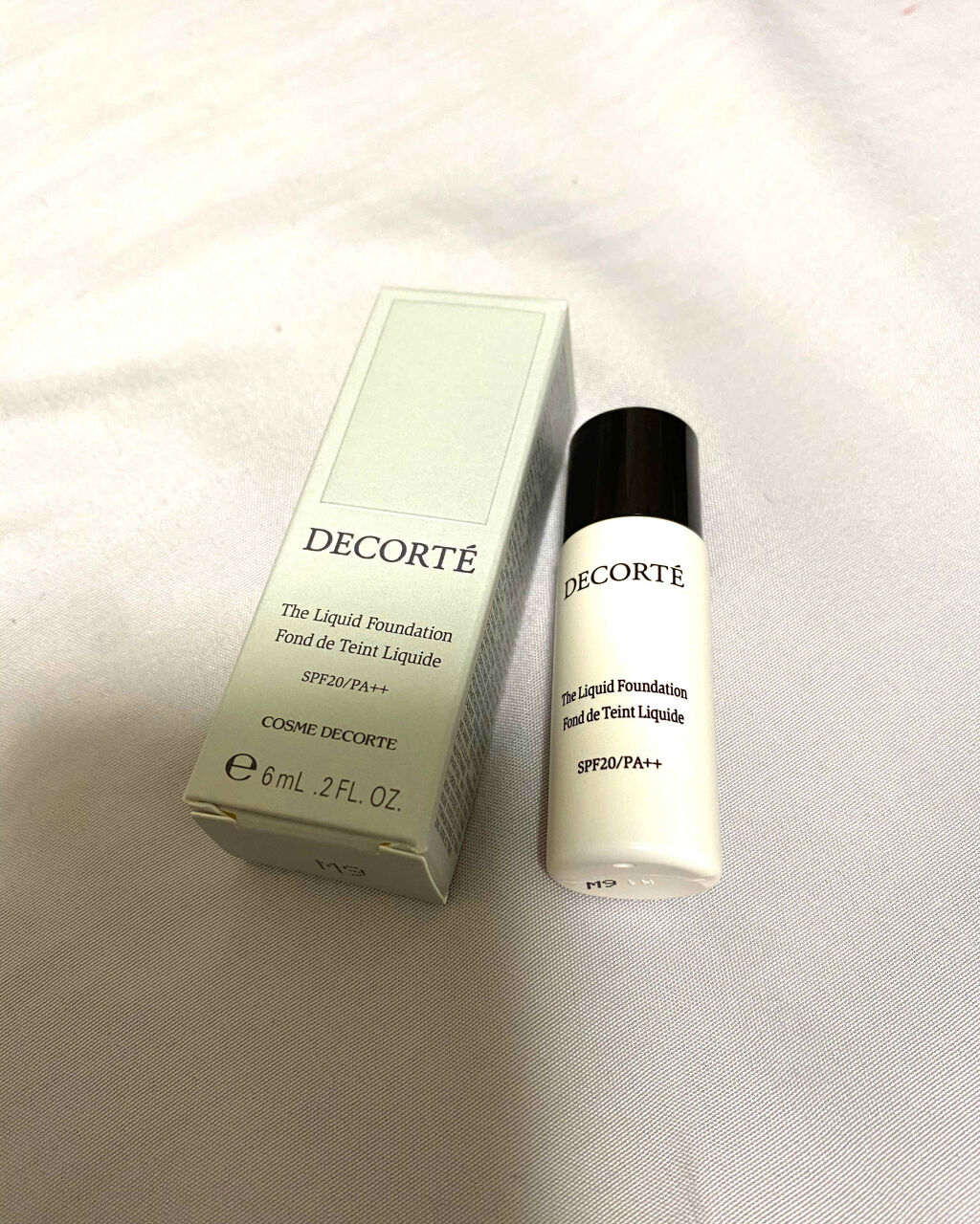 今回、コスメデコルテさんからキャンペーンでファンデーションを頂いたので使ってみました。

ふってつかうタイプだとちゃんと知らず最初のそのまま出したら油分と水分が分離してたので皆さん気を付けてくださいね。でもそれぐらいテクスチャはみずみずしく