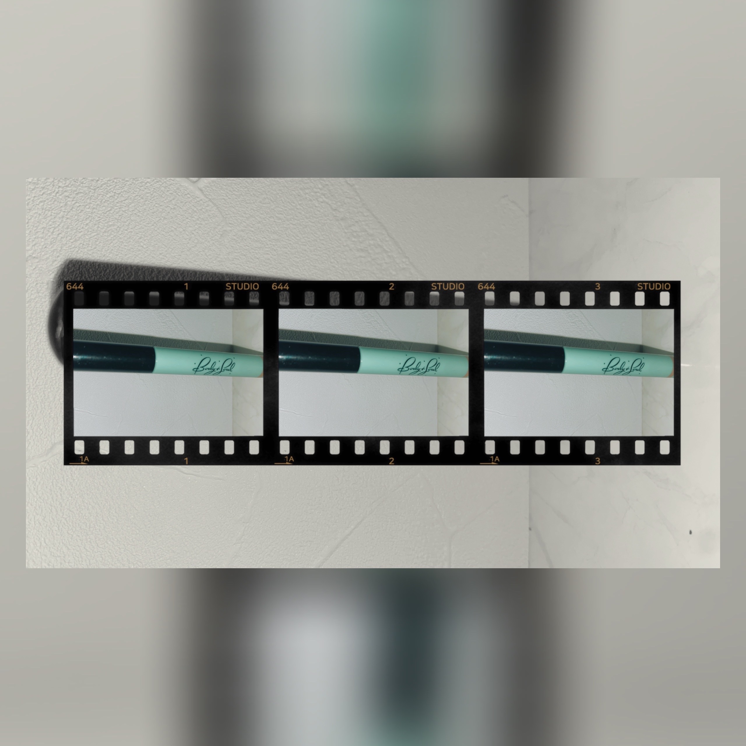 シャドーライナースティック/Body&Soul COSMETICS/スティックアイシャドウを使ったクチコミ（1枚目）