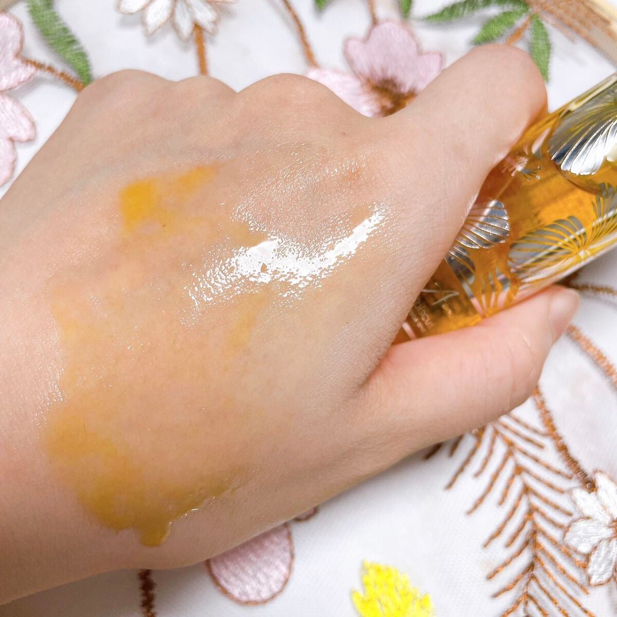 アイーナハイビスカスオイル/Aina/フェイスオイルを使ったクチコミ(7枚目)