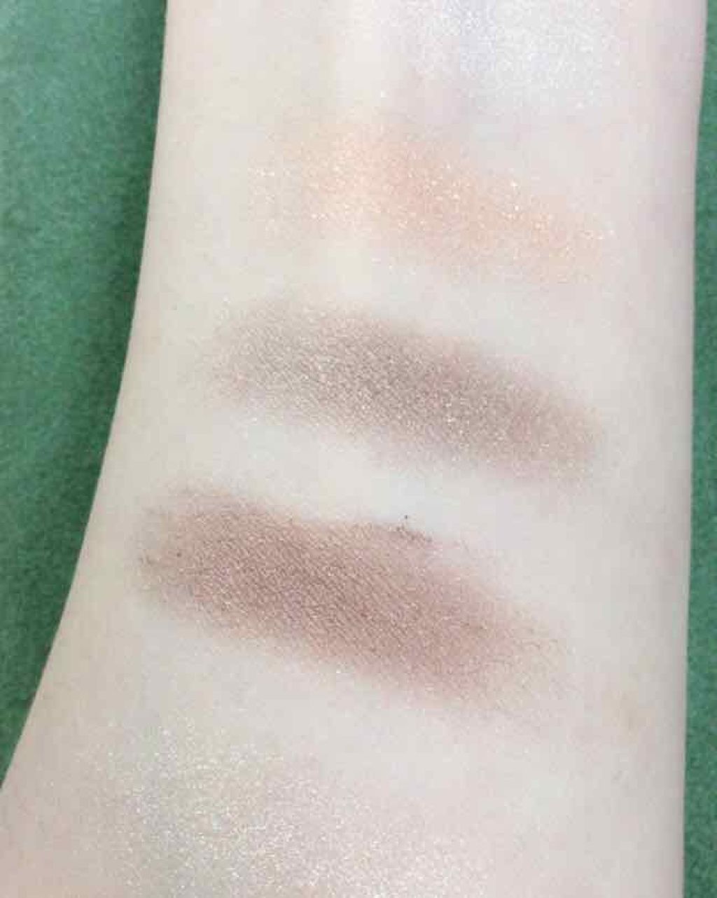 プレミアムガトーシャドウ/スウィーツ スウィーツ/アイシャドウパレットを使ったクチコミ(2枚目)