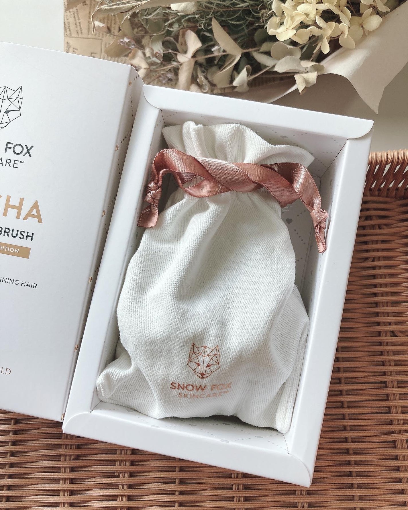 プレミアム FOX カッサ ウッド ミニハート ヘアブラシ/SNOW FOX SKINCARE/ヘアブラシを使ったクチコミ(5枚目)