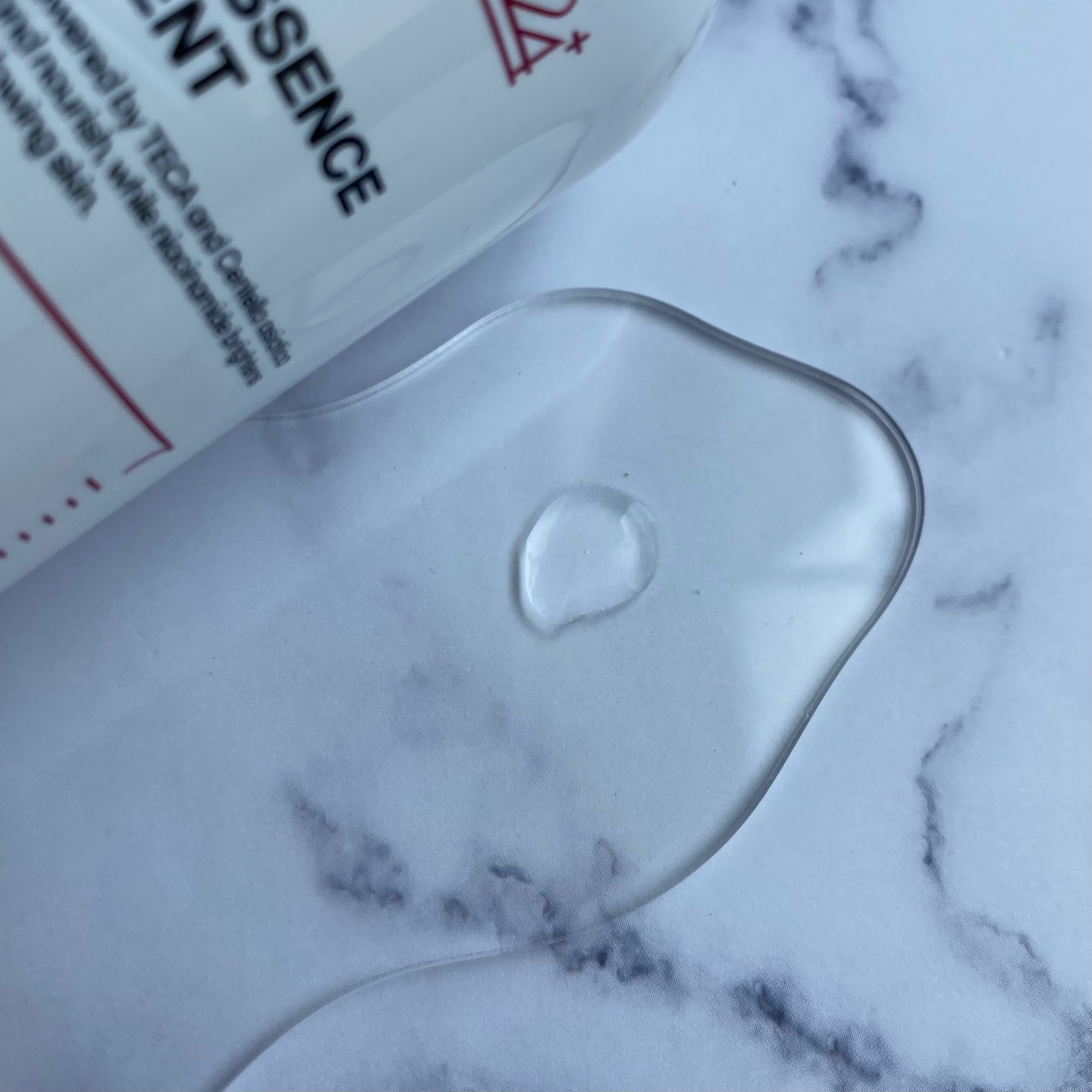 マデカ トーニング エッセンス トリートメント 300ml/センテリアン24/化粧水を使ったクチコミ（3枚目）