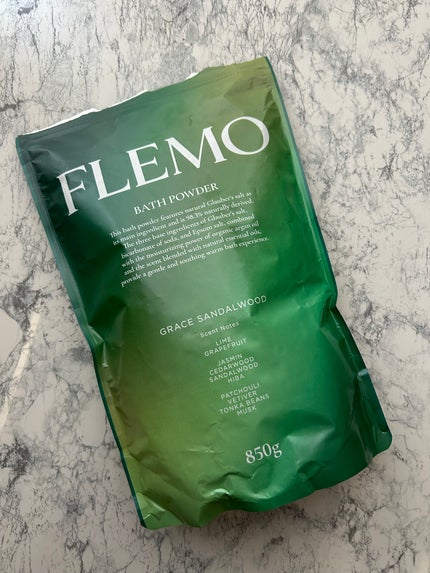 フレモ バスパウダー グレイスサンダルウッド/FLEMO/無機塩系入浴剤を使ったクチコミ(1枚目)