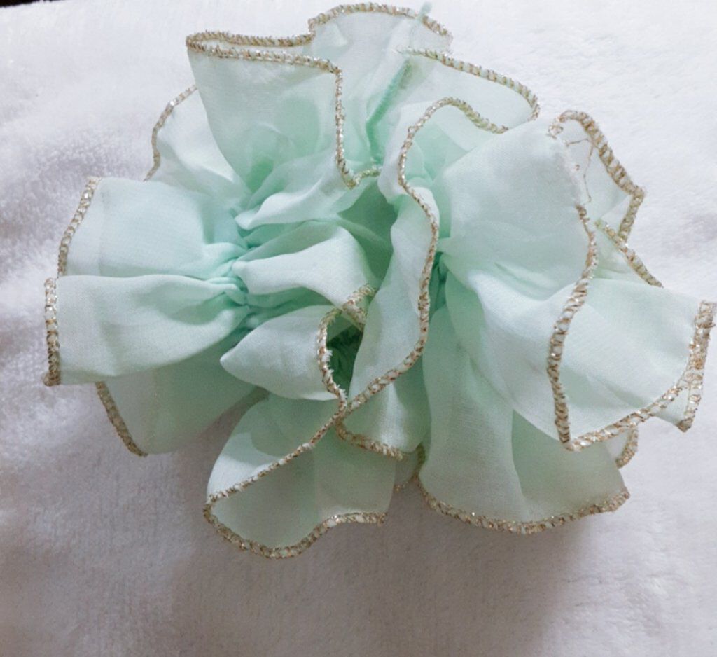 ら な ❕ √√ on LIPS 「『 私 物 ❕ へ あ ご む 紹 介 🍯 』..」(2枚目)