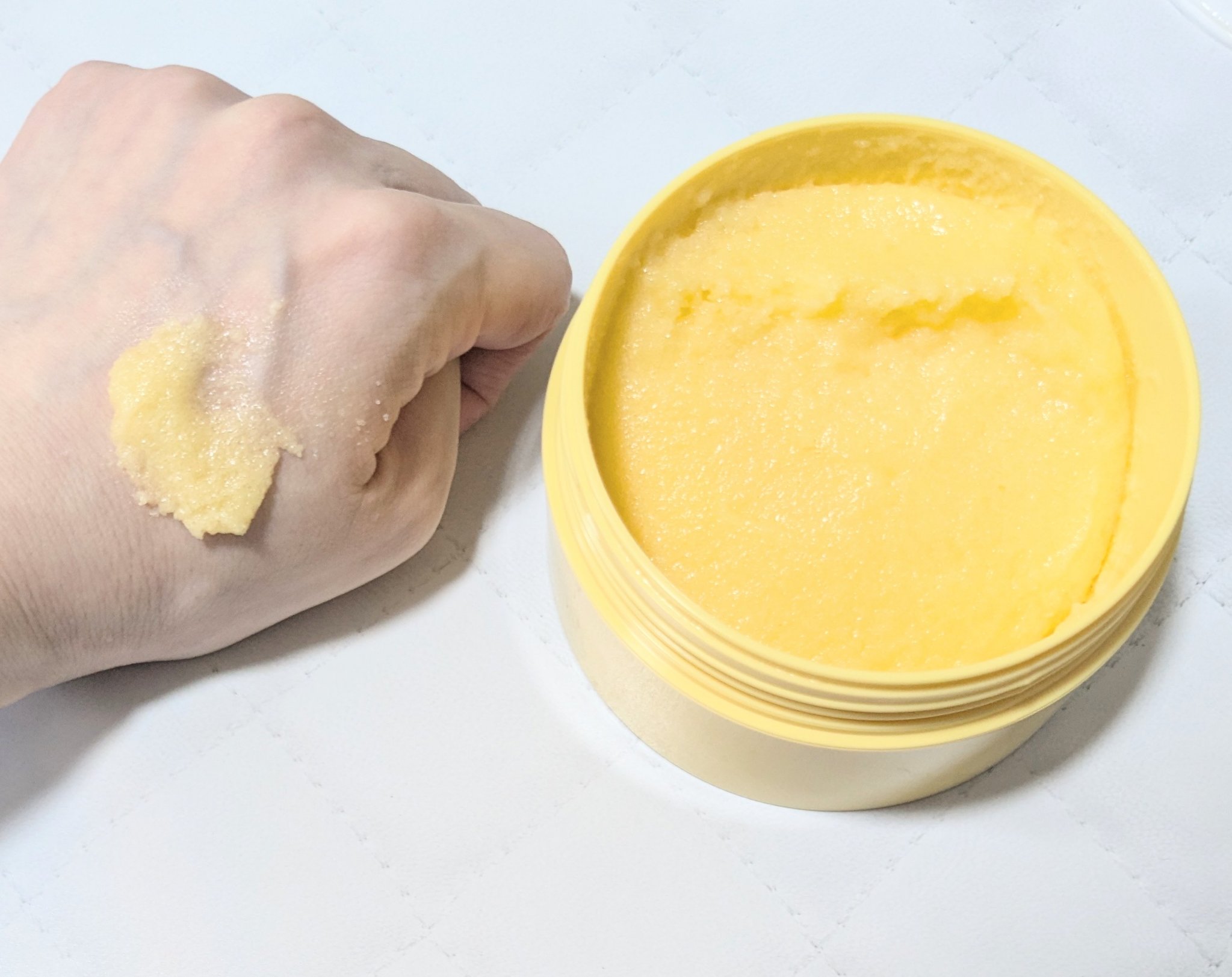 Q+Me スウィートボムタラソスクラブレモンティーの香り 180g/AGARISM/バストケア・ヒップケアを使ったクチコミ（3枚目）