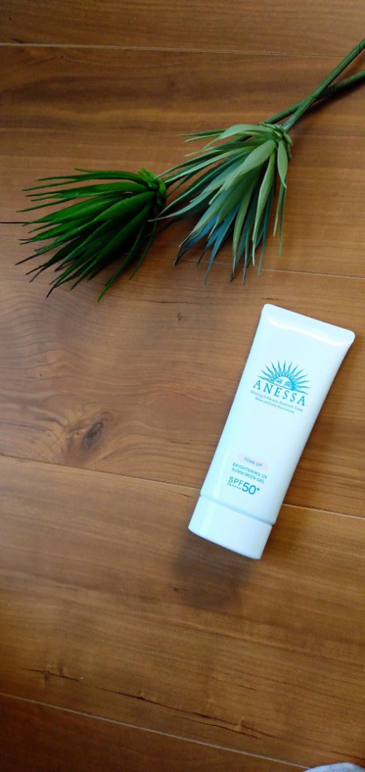 ブライトニングUV ジェル N/アネッサ/化粧下地を使ったクチコミ(1枚目)