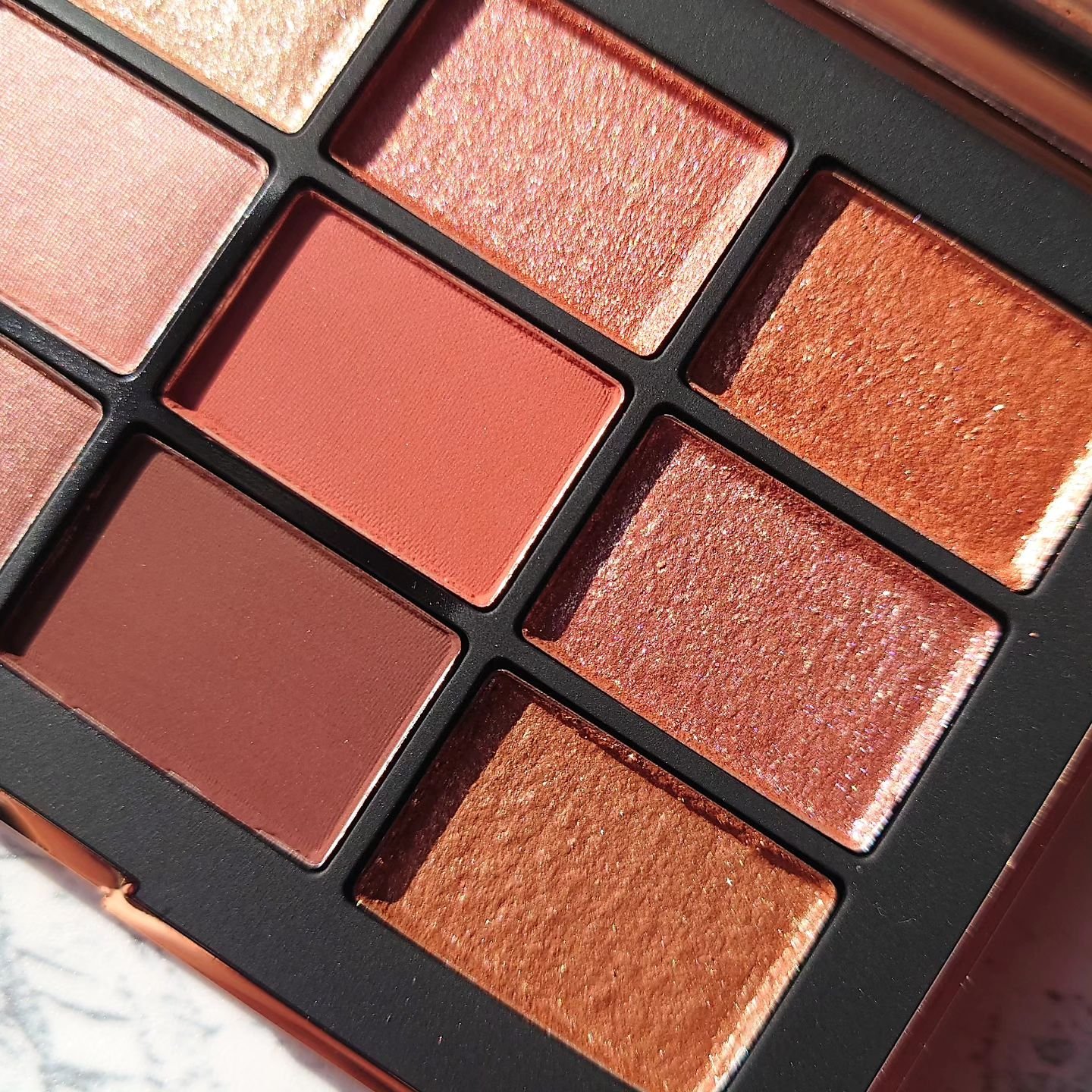 アフターグロー イリジスタブル アイシャドーパレット/NARS/アイシャドウパレットを使ったクチコミ（3枚目）