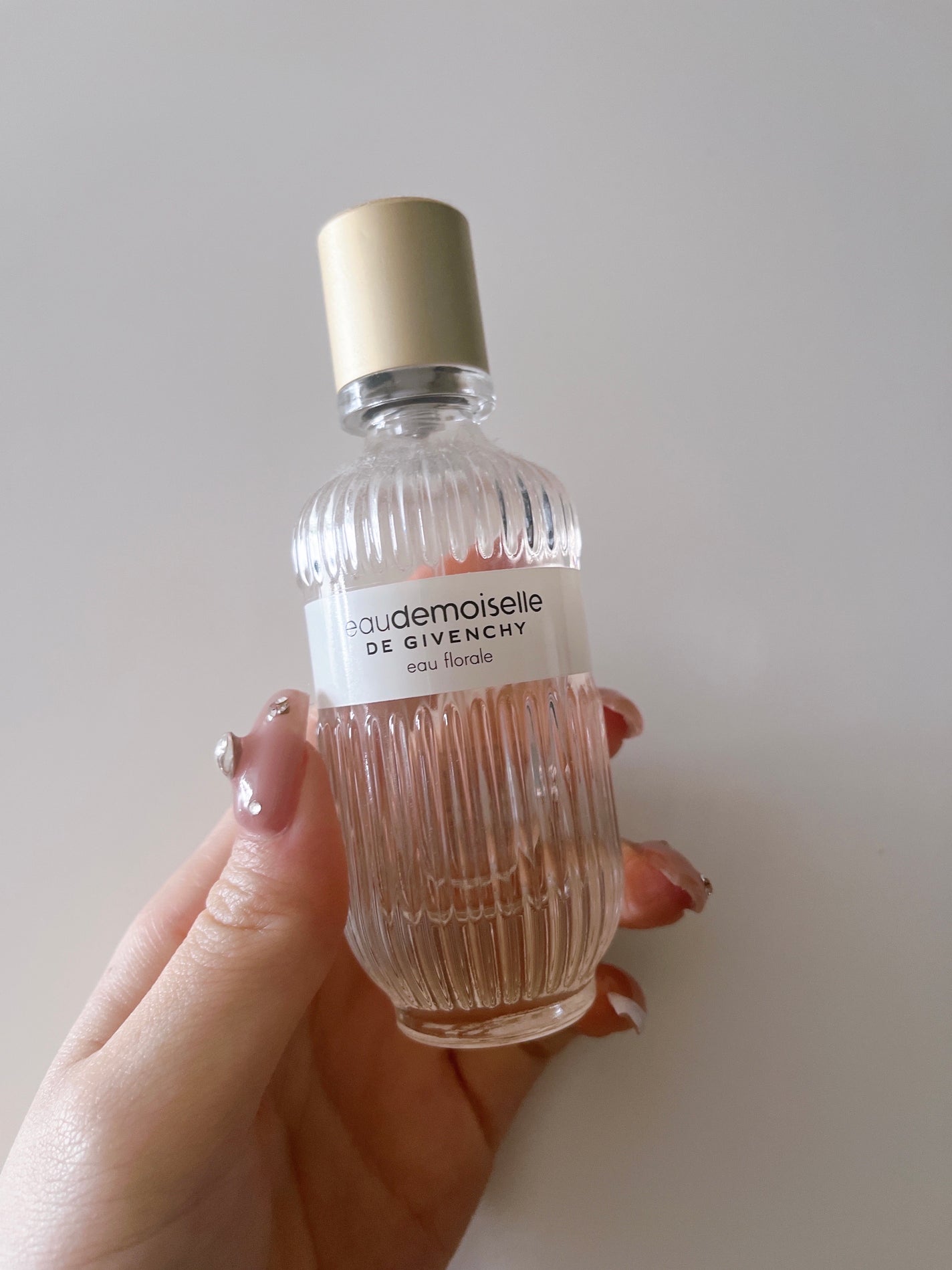 オードモワゼル オーデトワレ/GIVENCHY/香水(レディース)を使ったクチコミ(3枚目)