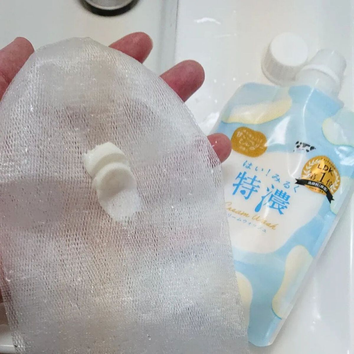 はい！みるく特濃 クリームウォッシュ/ロゼット/洗顔フォームを使ったクチコミ（3枚目）
