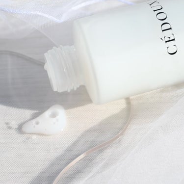 CEDOUX　（セドゥ） エモリエント　ハイドレーティング　ローションのクチコミ「♡
\乳白色の化粧水で肌に透明感*を/

▶︎CEDOUX
#エモリエントハイドレーティングロ.....」（3枚目）