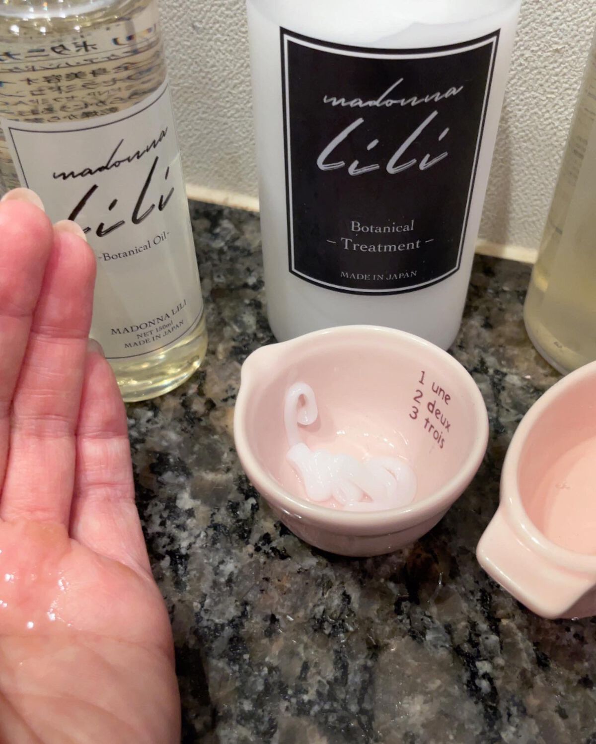 ボタニカルオイル/MADONNA LILI/ヘアオイルを使ったクチコミ(3枚目)