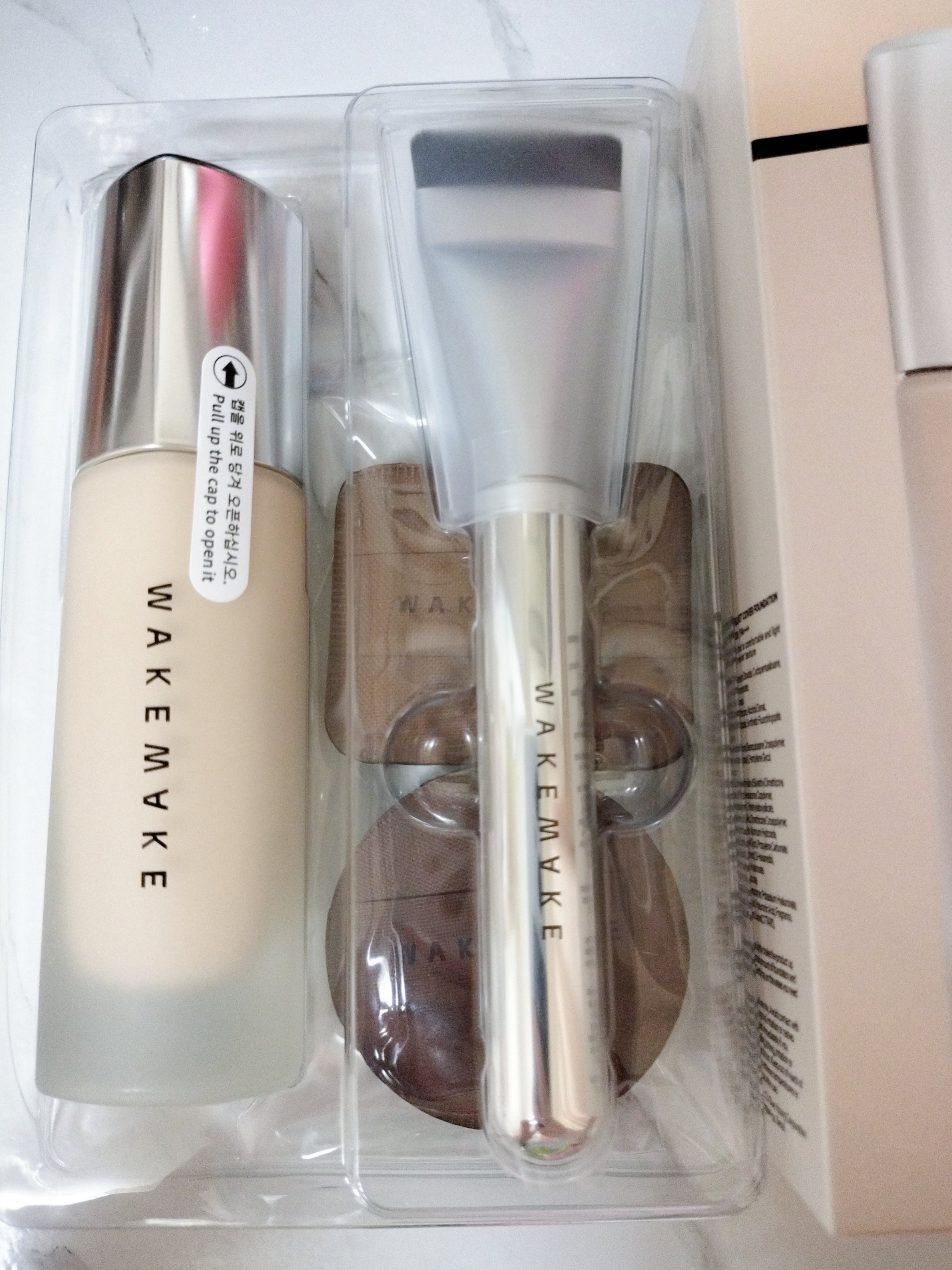 ウォーターベルベットカバーファンデーション/wakemake/リキッドファンデーションを使ったクチコミ（3枚目）