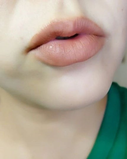 ベルベットフィックスリップバーム/perse/リップバームを使ったクチコミ(4枚目)