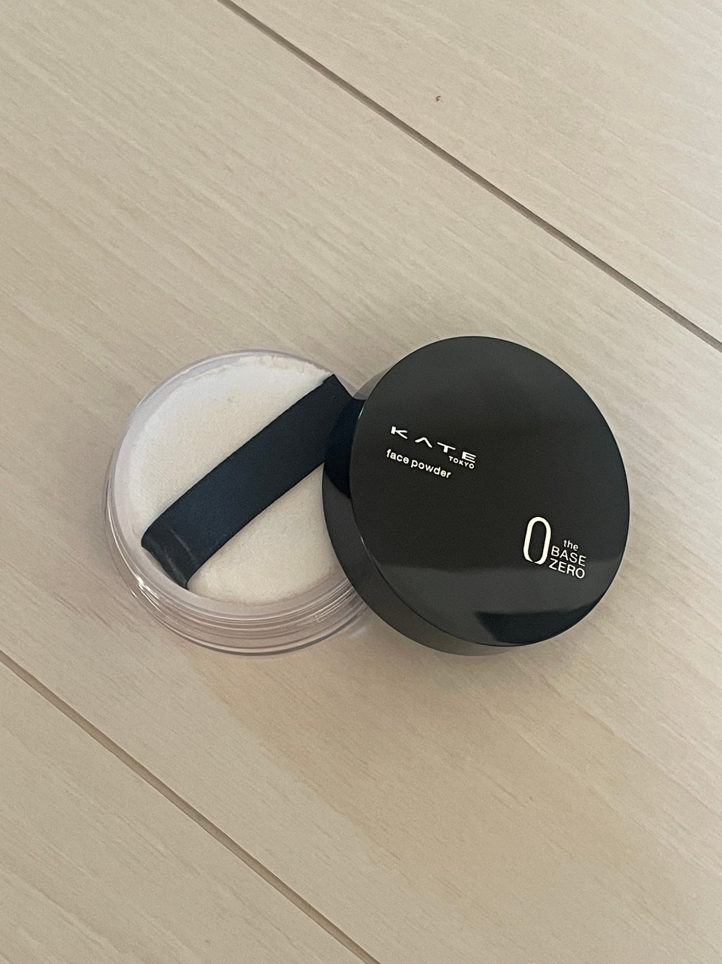ケイト フェイスパウダーZ(オイルブロック)/KATE/ルースパウダーを使ったクチコミ(2枚目)