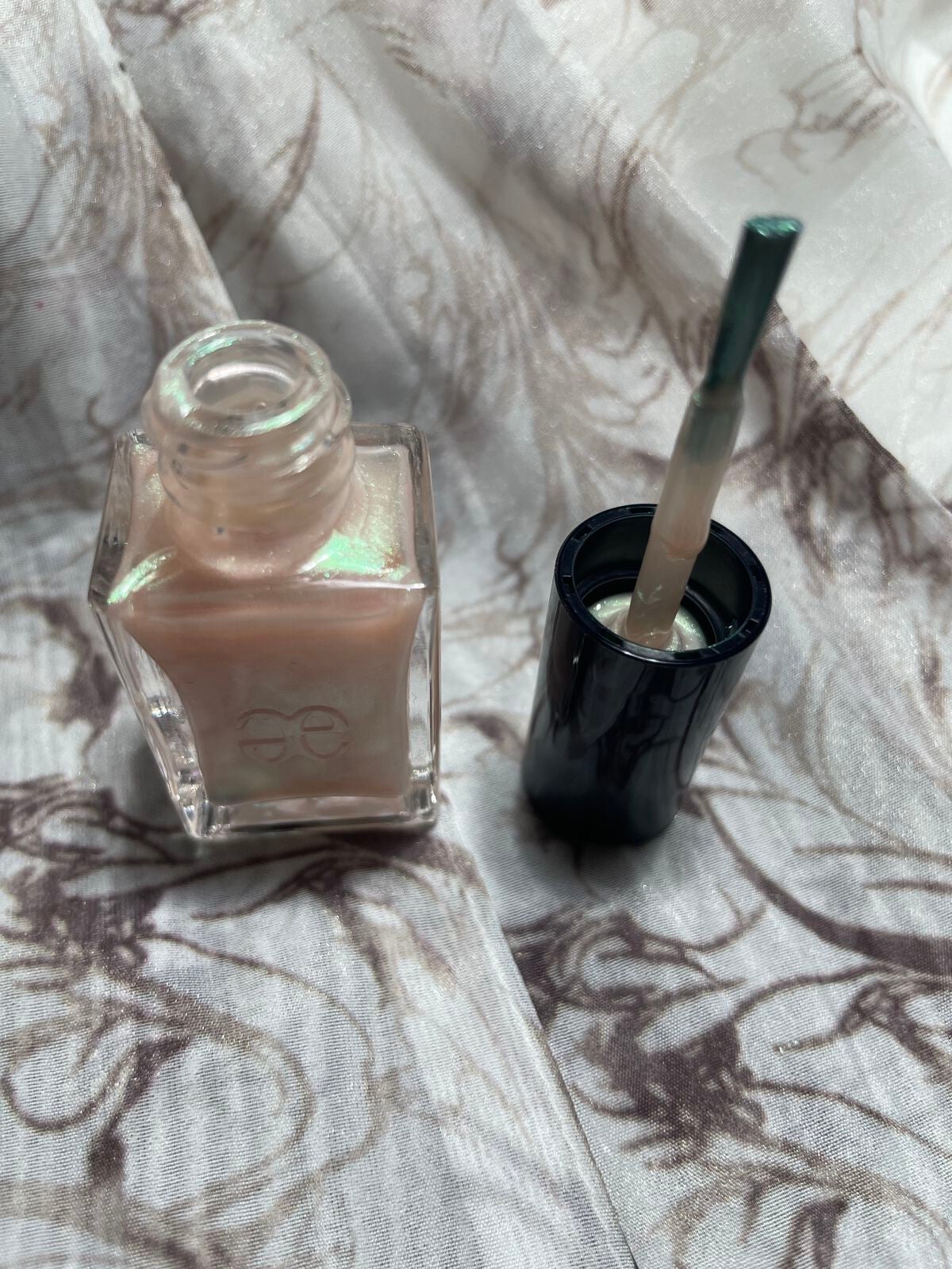 エレガンス ラズル エナメルラッカー/エレガンス ラズル /マニキュアを使ったクチコミ(3枚目)