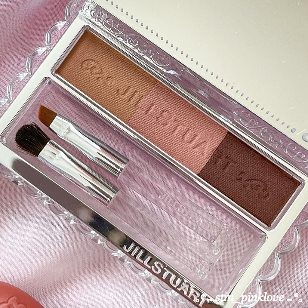 ジルスチュアート ニュアンスブロウパレット/JILL STUART/パウダーアイブロウを使ったクチコミ(3枚目)