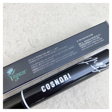 COSNORI アイラッシュティンティングセラムのクチコミ「𖤐´-

COSNORI
EYE LASH TINTING SERUM
Color ···▸ .....」（2枚目）