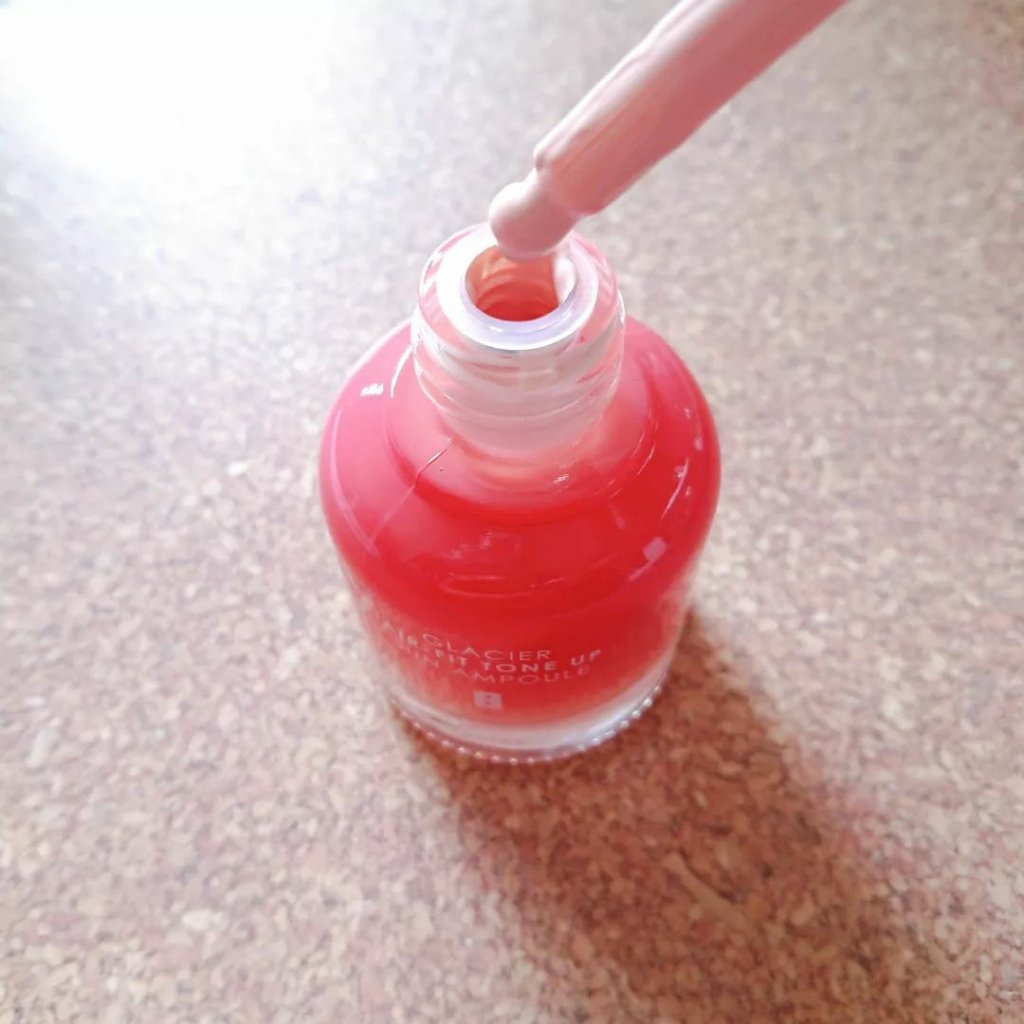 ピルソ グラシアエアフィットトーンアップサンアンプル SPF50 PA+++/feelxo/化粧下地を使ったクチコミ（3枚目）