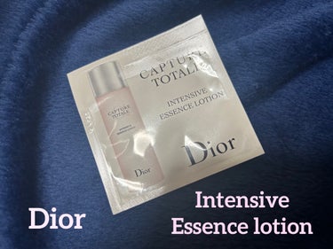 【使った商品】Diorのカプチュール トータル インテンシブ エッセンス ローションをサンプルで使用しました。3回分ほどたっぷり入っていたので嬉しかったです。



【商品の特徴】

ディオールの独自技