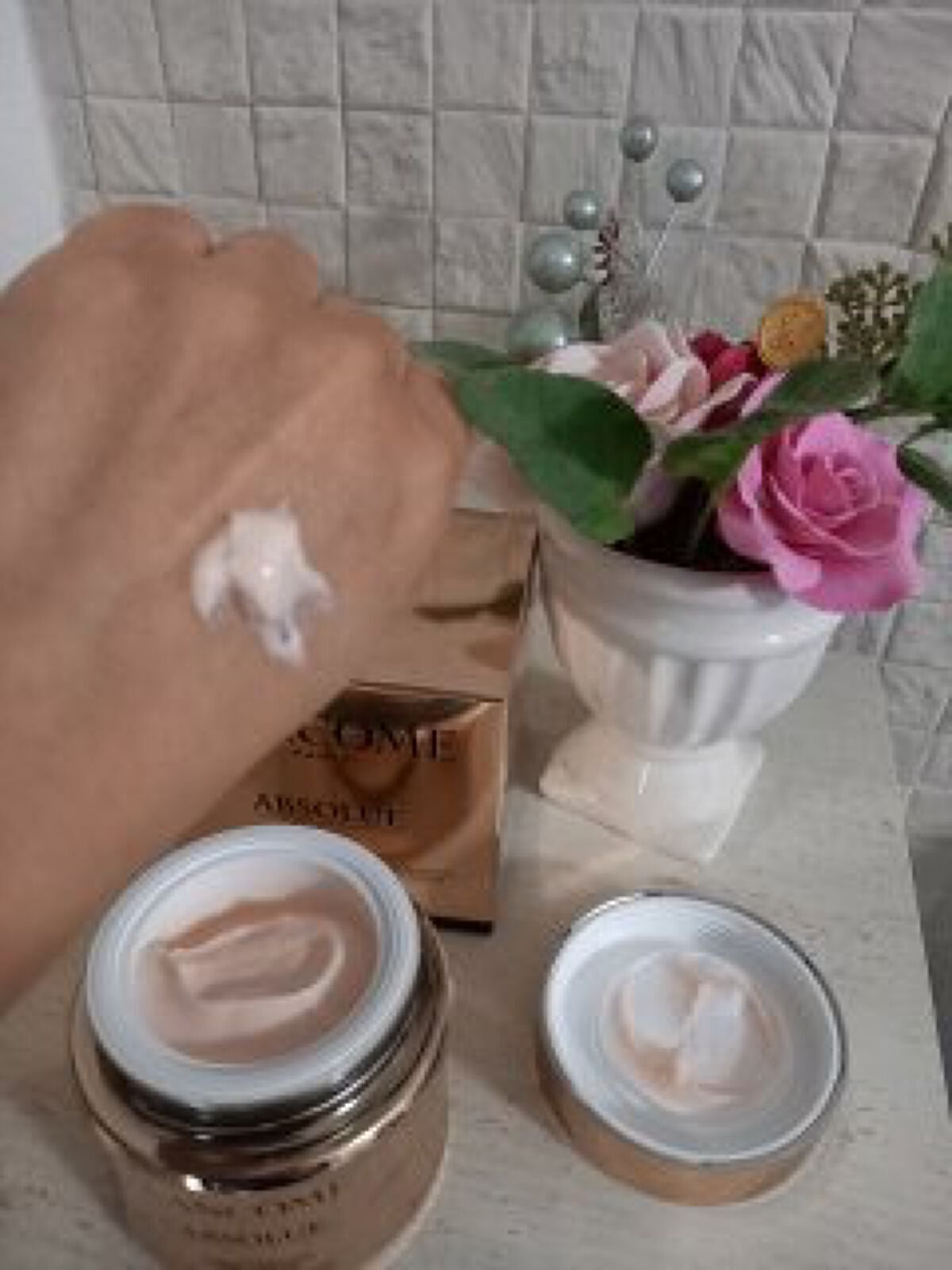 アプソリュ ソフトクリーム/LANCOME/フェイスクリームを使ったクチコミ(2枚目)