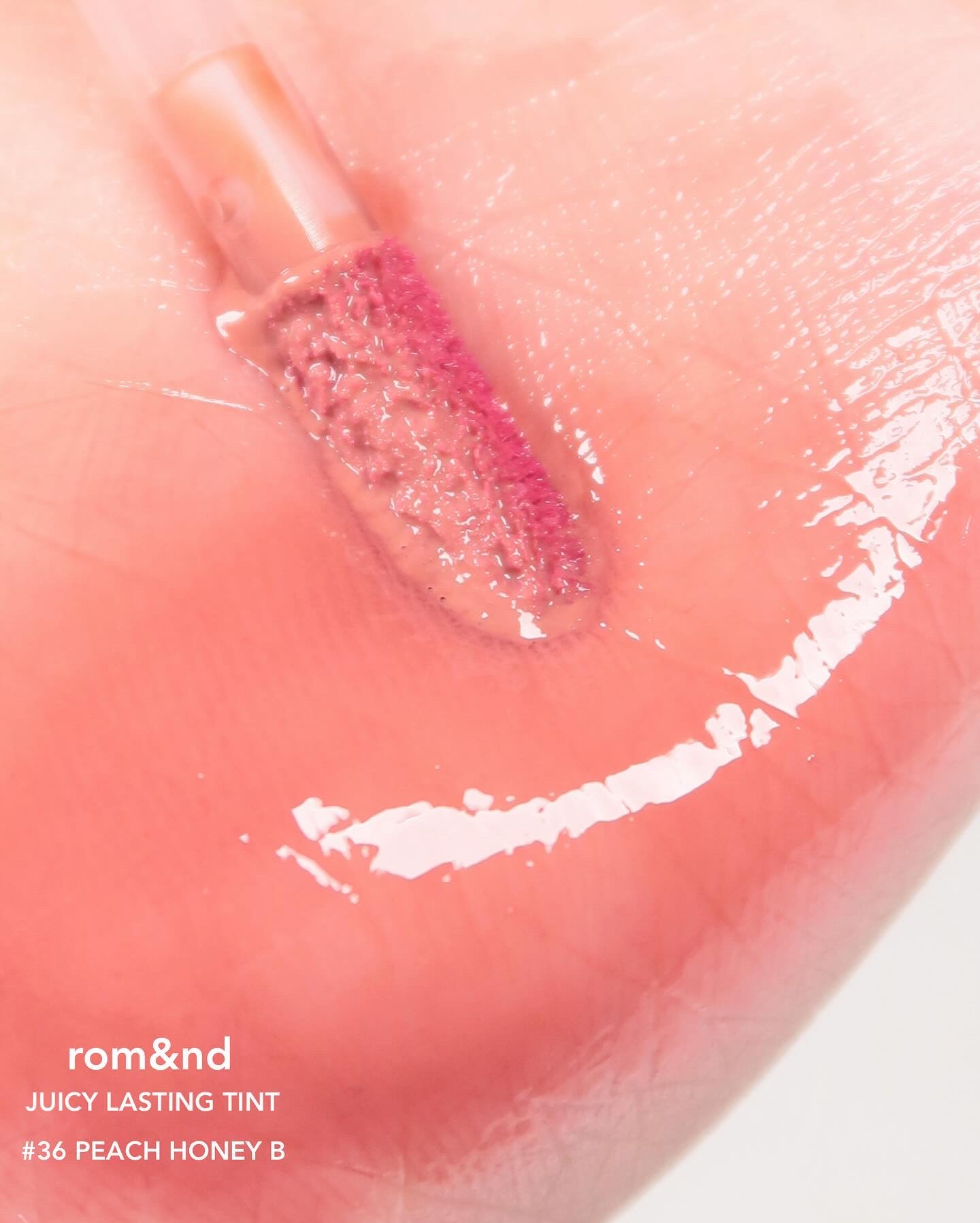 ジューシーラスティングティント/rom&nd/リップティントを使ったクチコミ（2枚目）