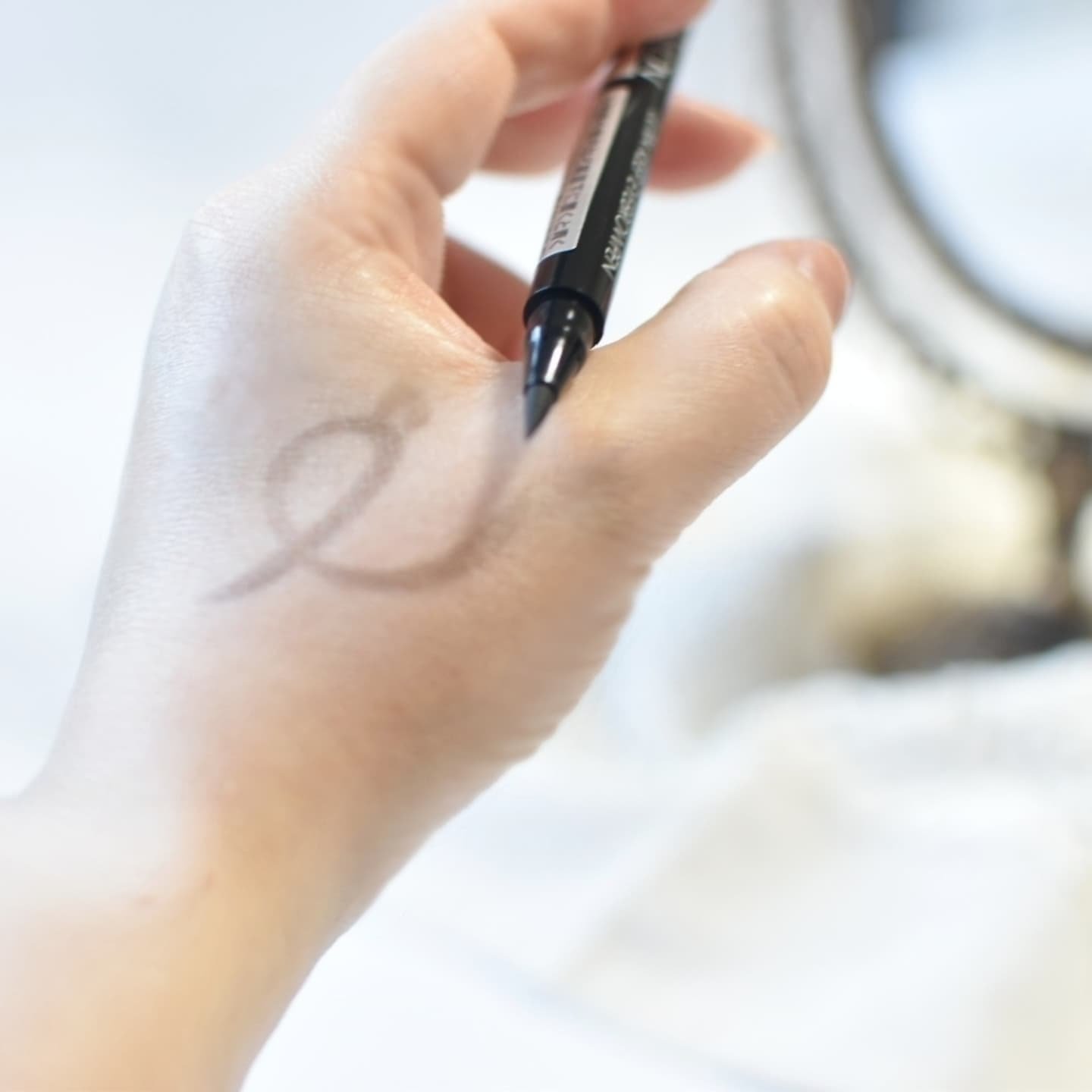 ウルトラキープアイブロウペン/メイクプロポーション/眉ティントを使ったクチコミ（3枚目）