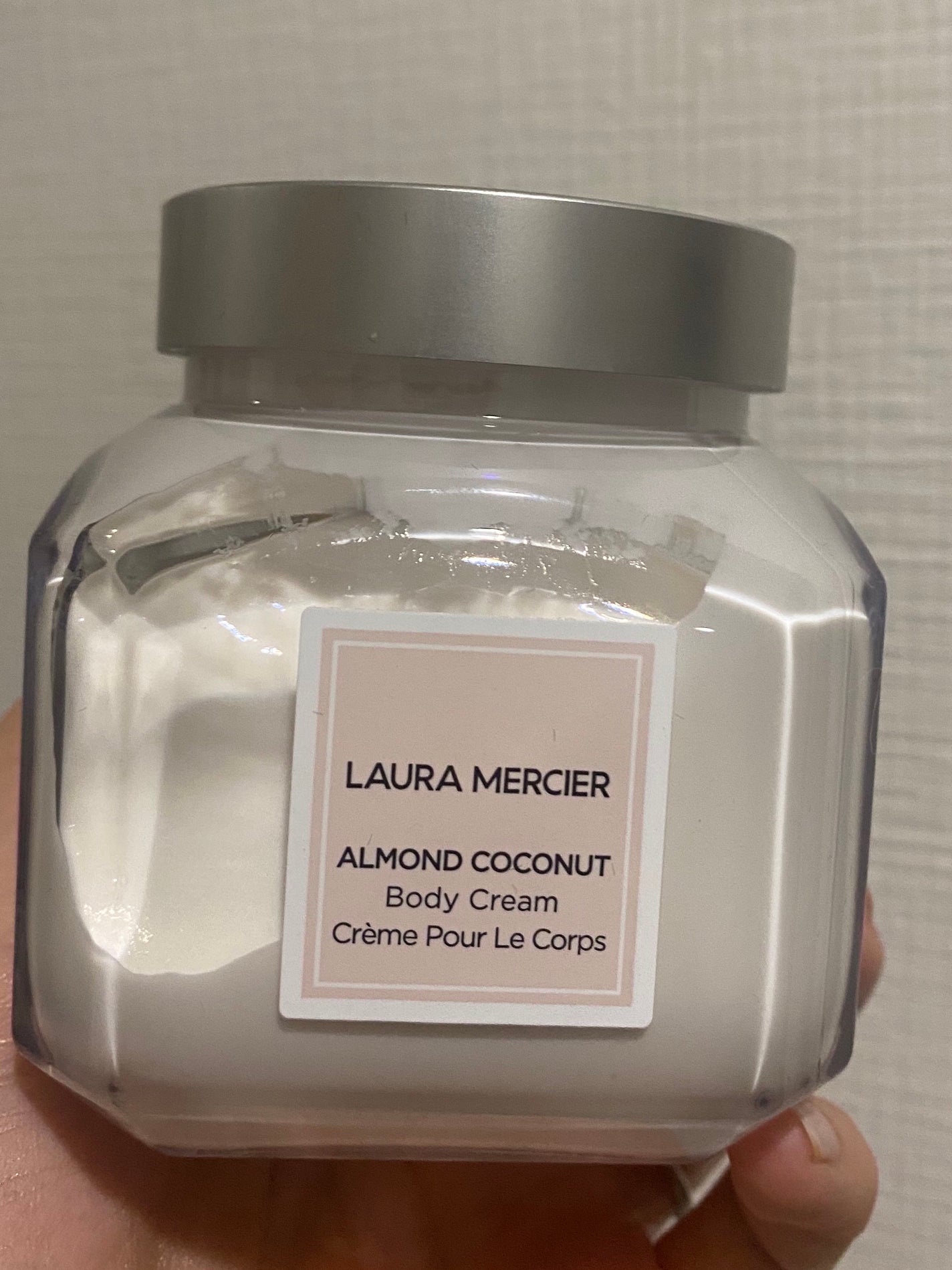 ホイップトボディクリーム アーモンドココナッツミルク/ローラ メルシエ/ボディクリームを使ったクチコミ(1枚目)