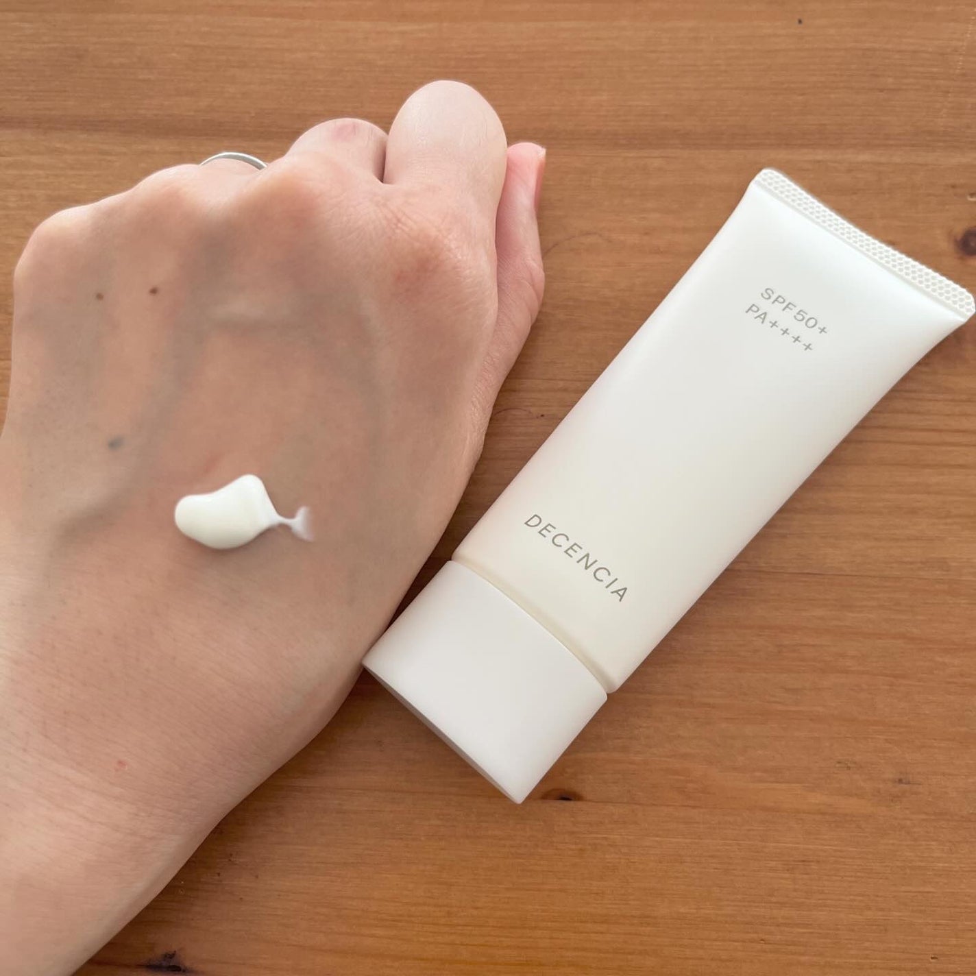 ディセンシア フローレス UVプロテクター/DECENCIA/日焼け止めローションを使ったクチコミ(3枚目)