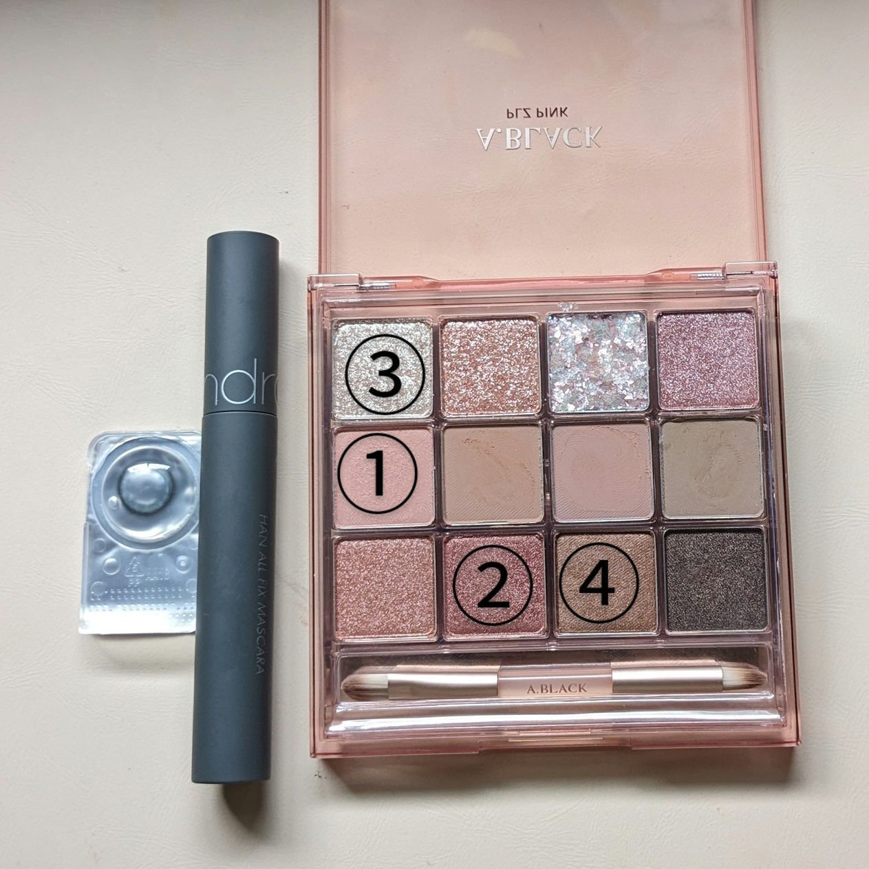 グラムチェンジマルチパレット 08 プリーズピンク/A.BLACK/マルチパレットを使ったクチコミ（2枚目）