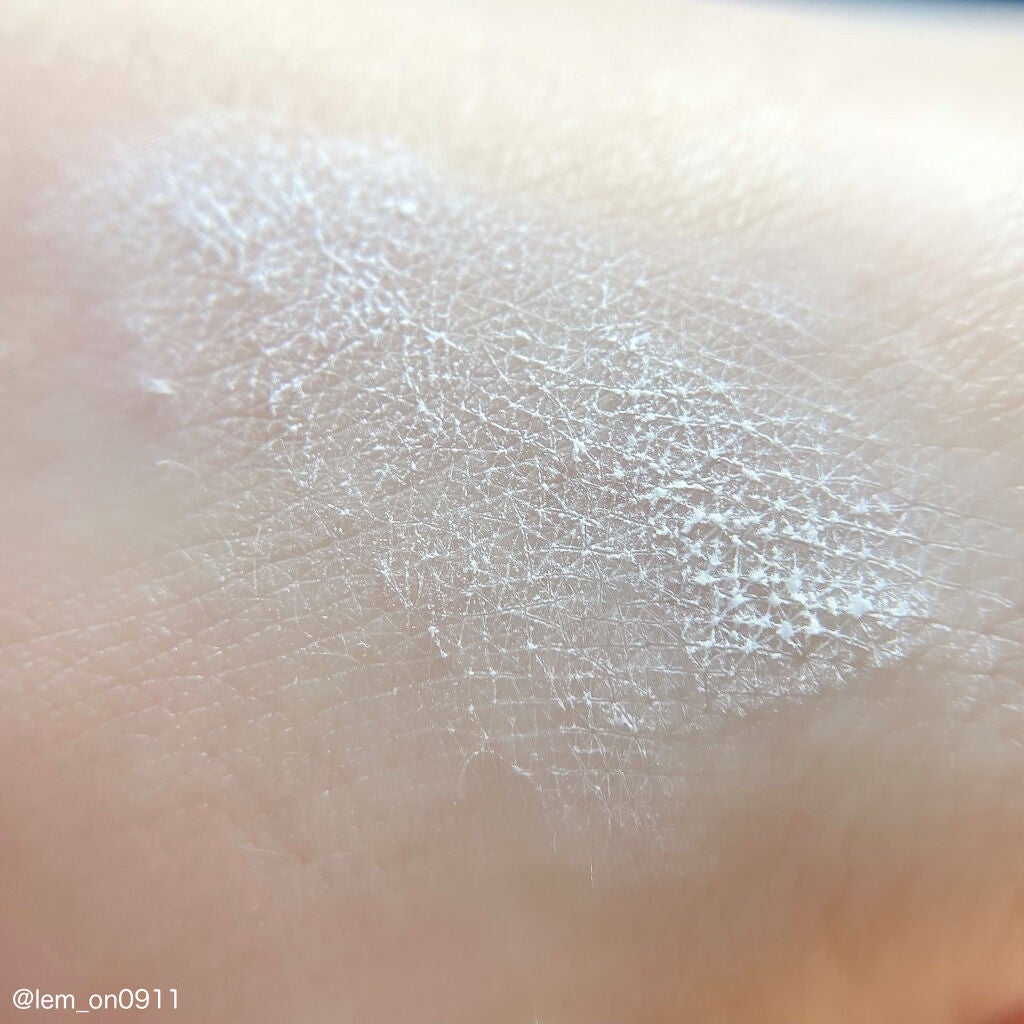 アニューム セバム コントロール パウダー/saat insight/ルースパウダーを使ったクチコミ(3枚目)