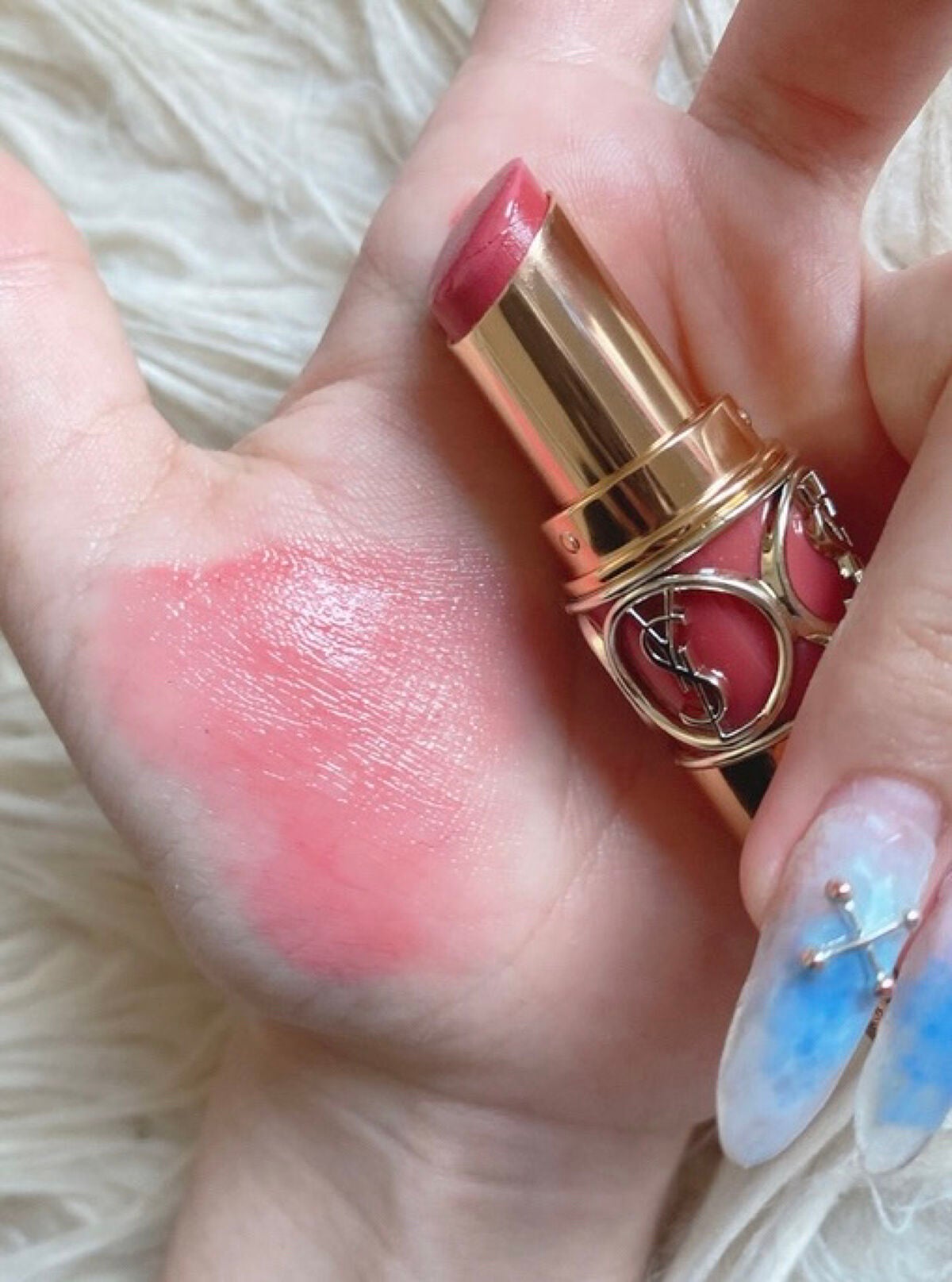 ルージュ ヴォリュプテ シャイン/YVES SAINT LAURENT BEAUTE/口紅を使ったクチコミ(4枚目)