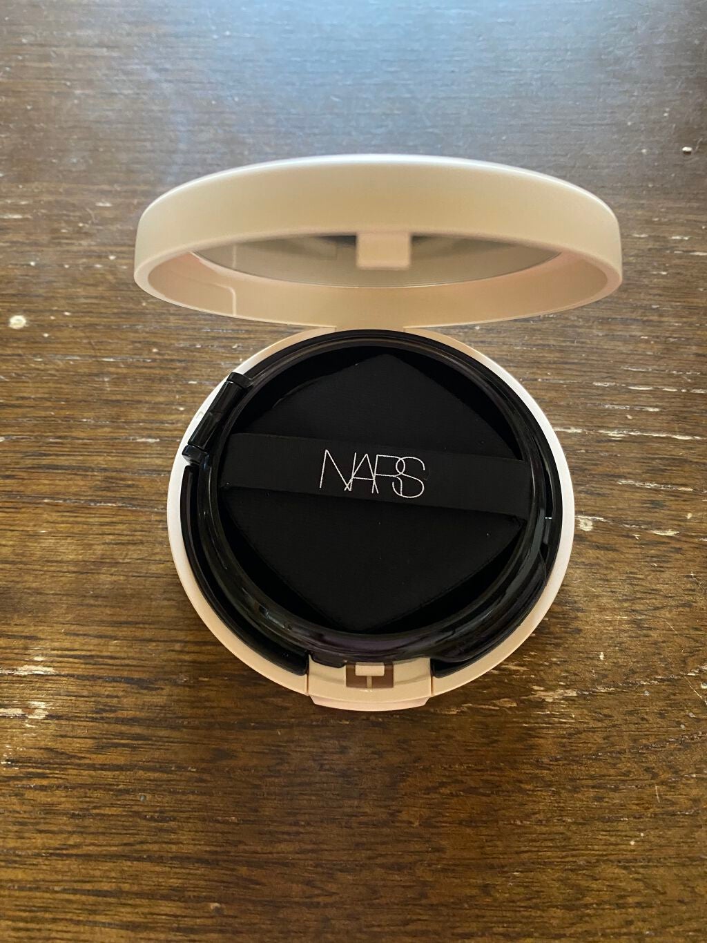 ピュアラディアントプロテクション アクアティックグロー クッションファンデーション SPF50+/PA+++/NARS/クッションファンデーションを使ったクチコミ(3枚目)