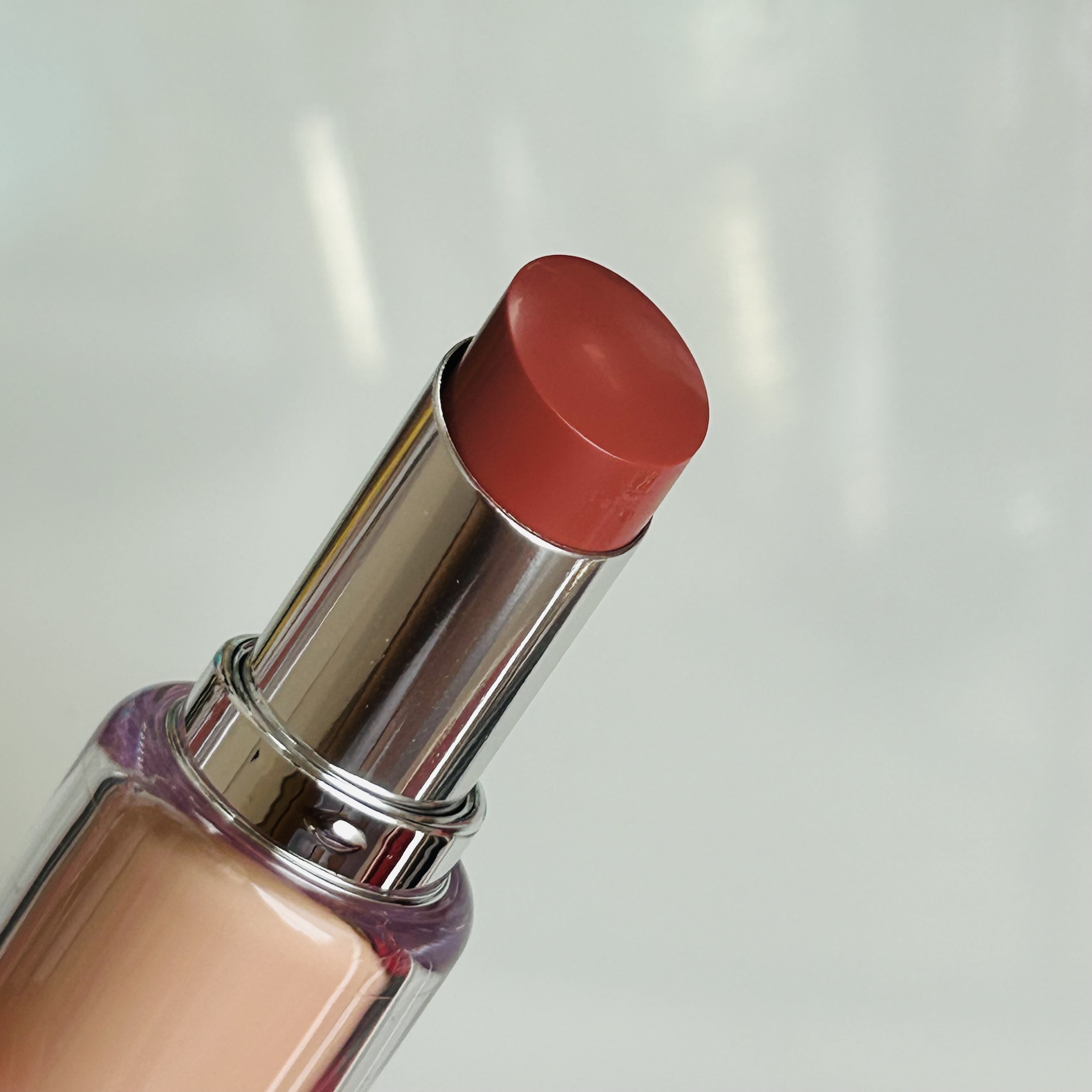 ボンディンググロウリップスティック/Laka/口紅を使ったクチコミ（3枚目）