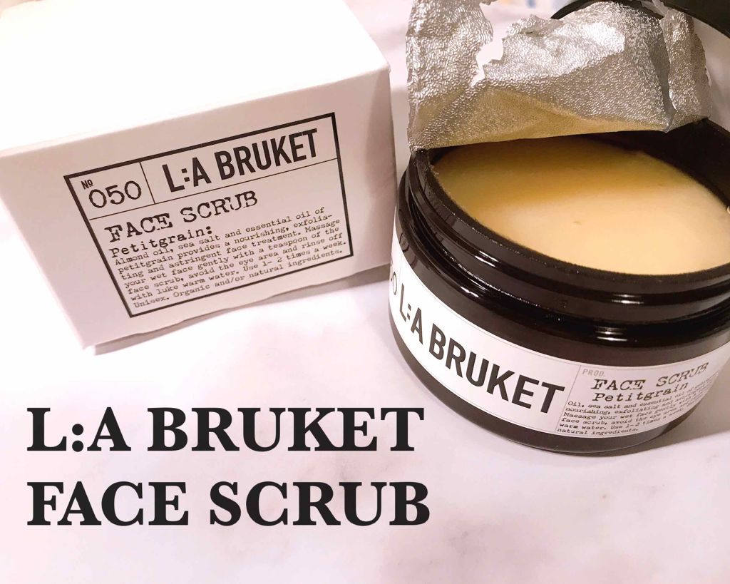 L:A BRUKETのフェイススクラブ☀️
人気商品らしく、完売していた人気商品が再入荷したと知ったため購入しました〜🥰
楽しみにしていたので嬉しい〜❤️

オイルでしっとりとした海塩でお肌のターンオーバーを促し、毛穴に詰まった汚れや古い