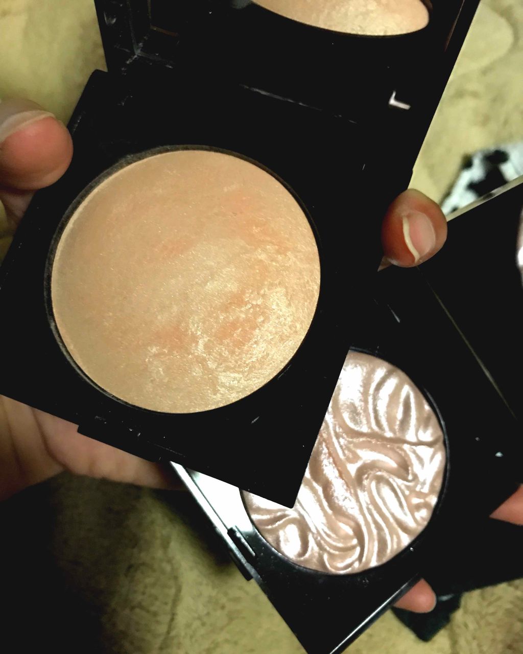 フェイスイルミネーター/ローラ メルシエ/パウダーハイライトを使ったクチコミ（1枚目）