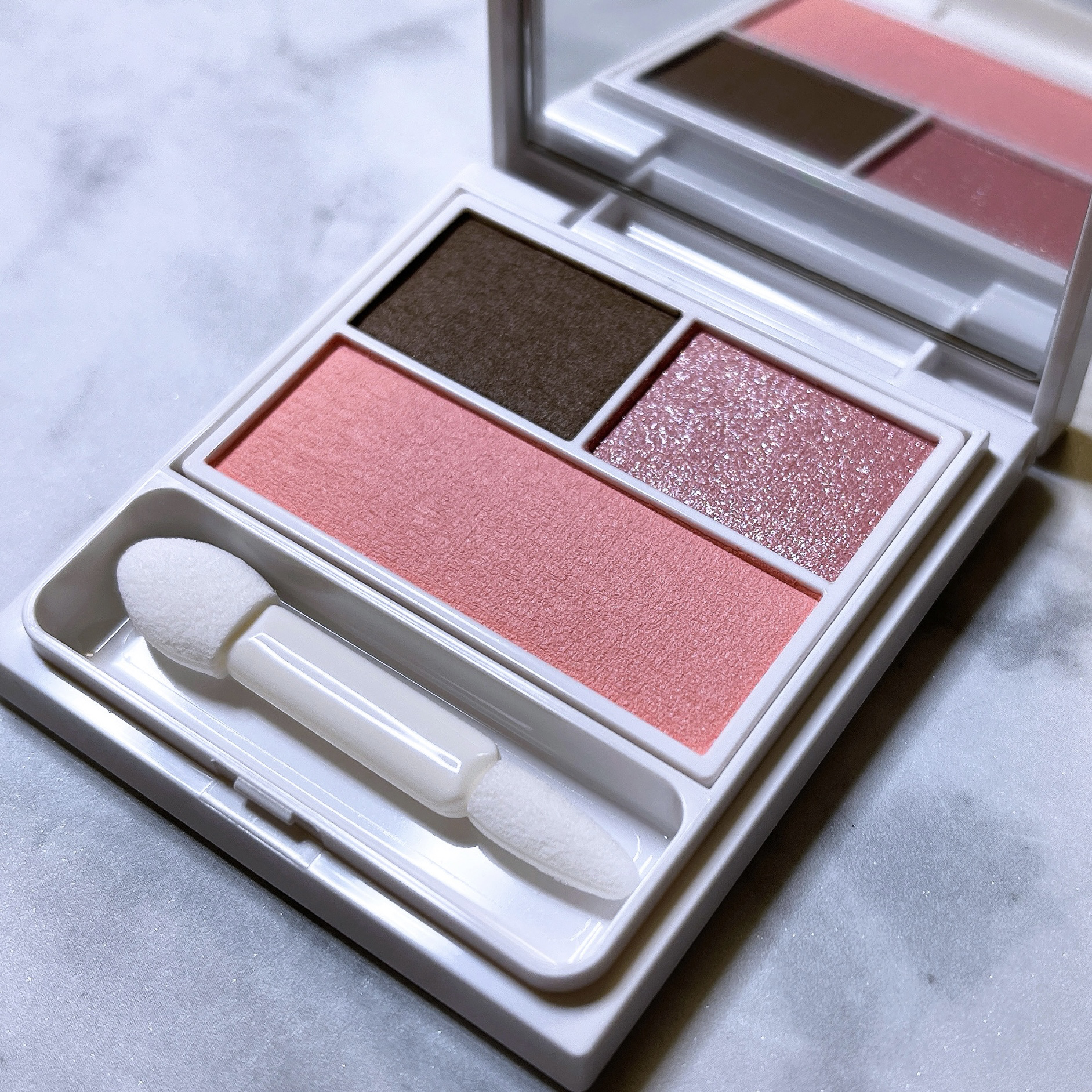 フェイスカラーパレットEX 516 アイカラー＆チーク(限定)/チャコット・コスメティクス/アイシャドウパレットを使ったクチコミ（1枚目）