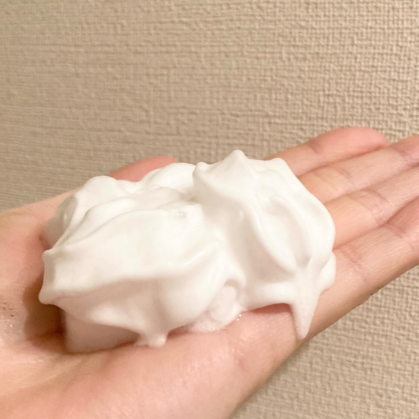 ビオレ ザフェイス 泡洗顔料 ディープモイスト/ビオレ/泡洗顔を使ったクチコミ（2枚目）