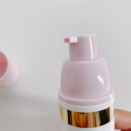 ボーン ディス ウェイ グロウ モイスチュアライジング メイクアップ プライマー/Too Faced/化粧下地を使ったクチコミ(3枚目)