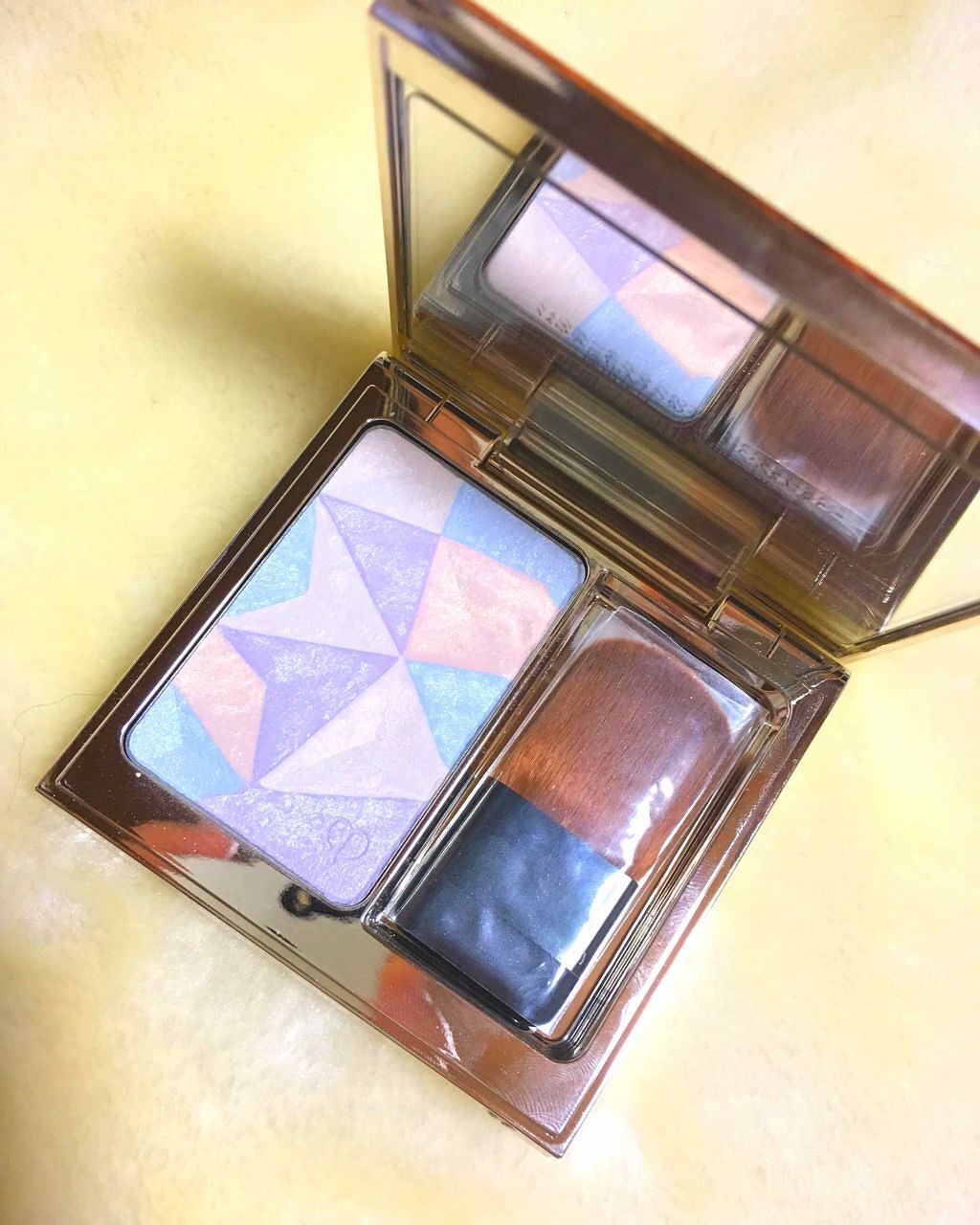 クレ・ド・ポー ボーテ レオスールデクラ/クレ・ド・ポー ボーテ/パウダーハイライトを使ったクチコミ(1枚目)